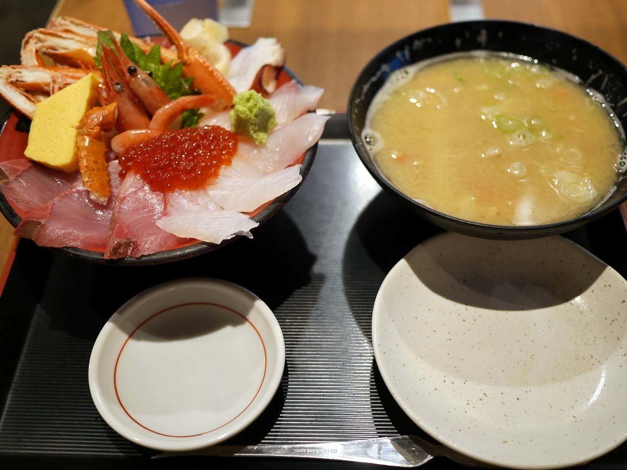 金沢の海鮮丼　1,800円