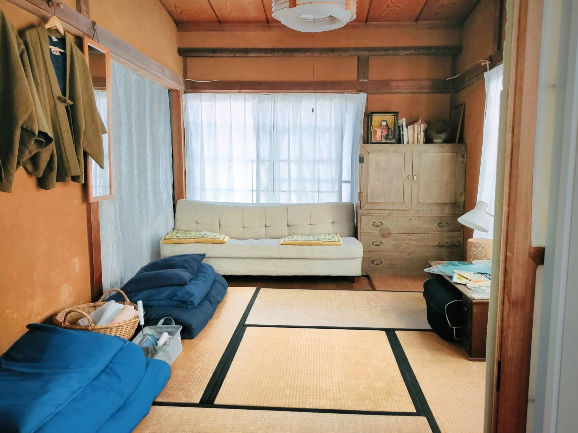 2階の和室は2部屋。隣の和室はフランスから来られたお客様がご利用中でした。