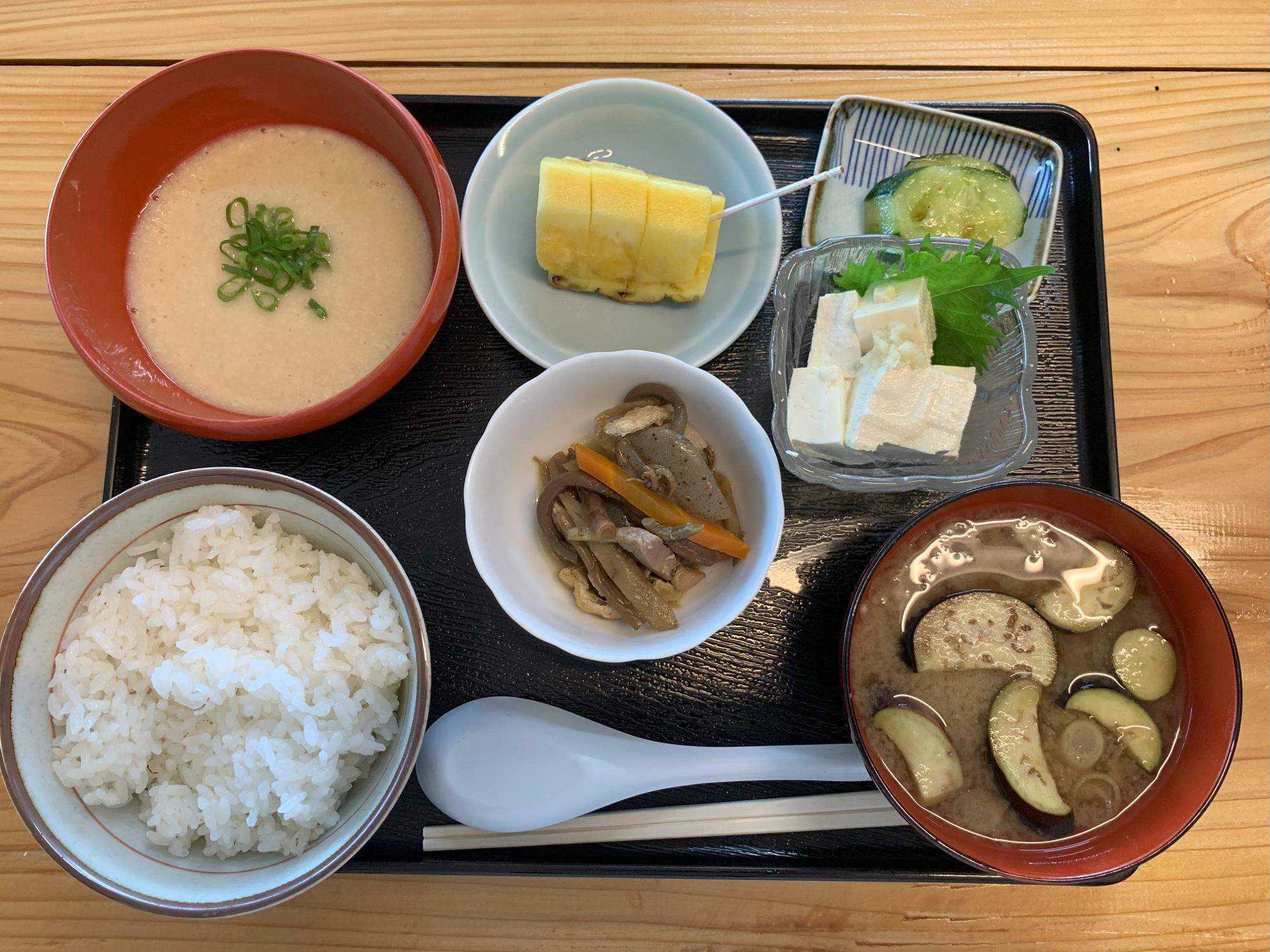 麦とろろご飯（500円）