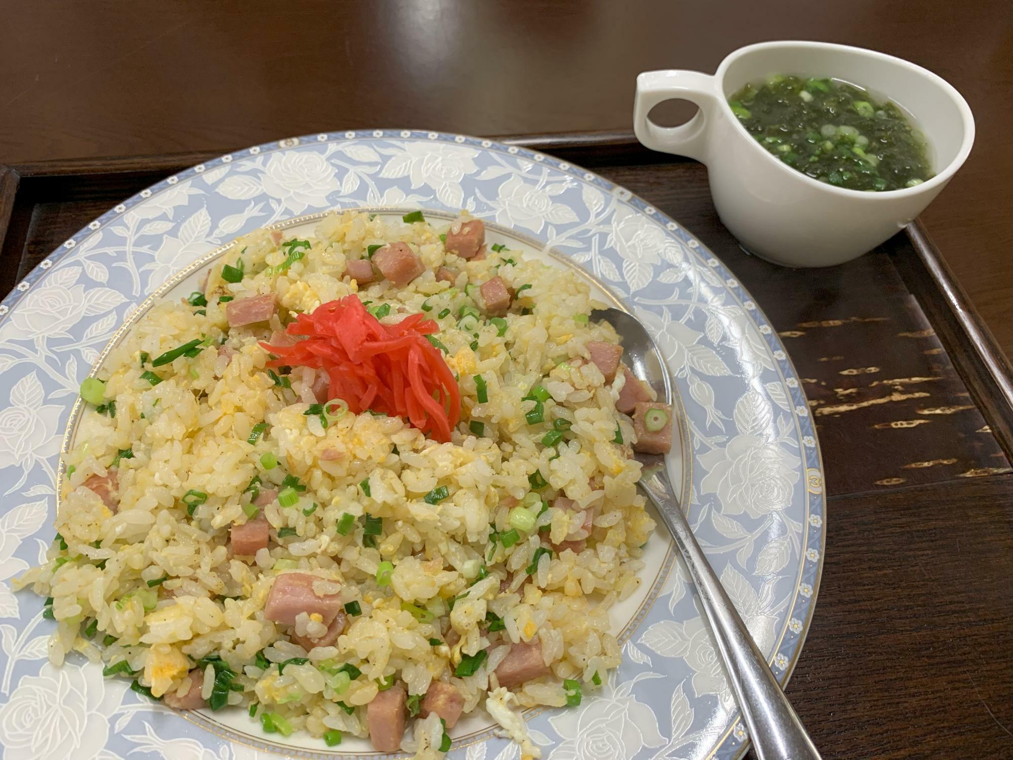 スパムチャーハン（800円）