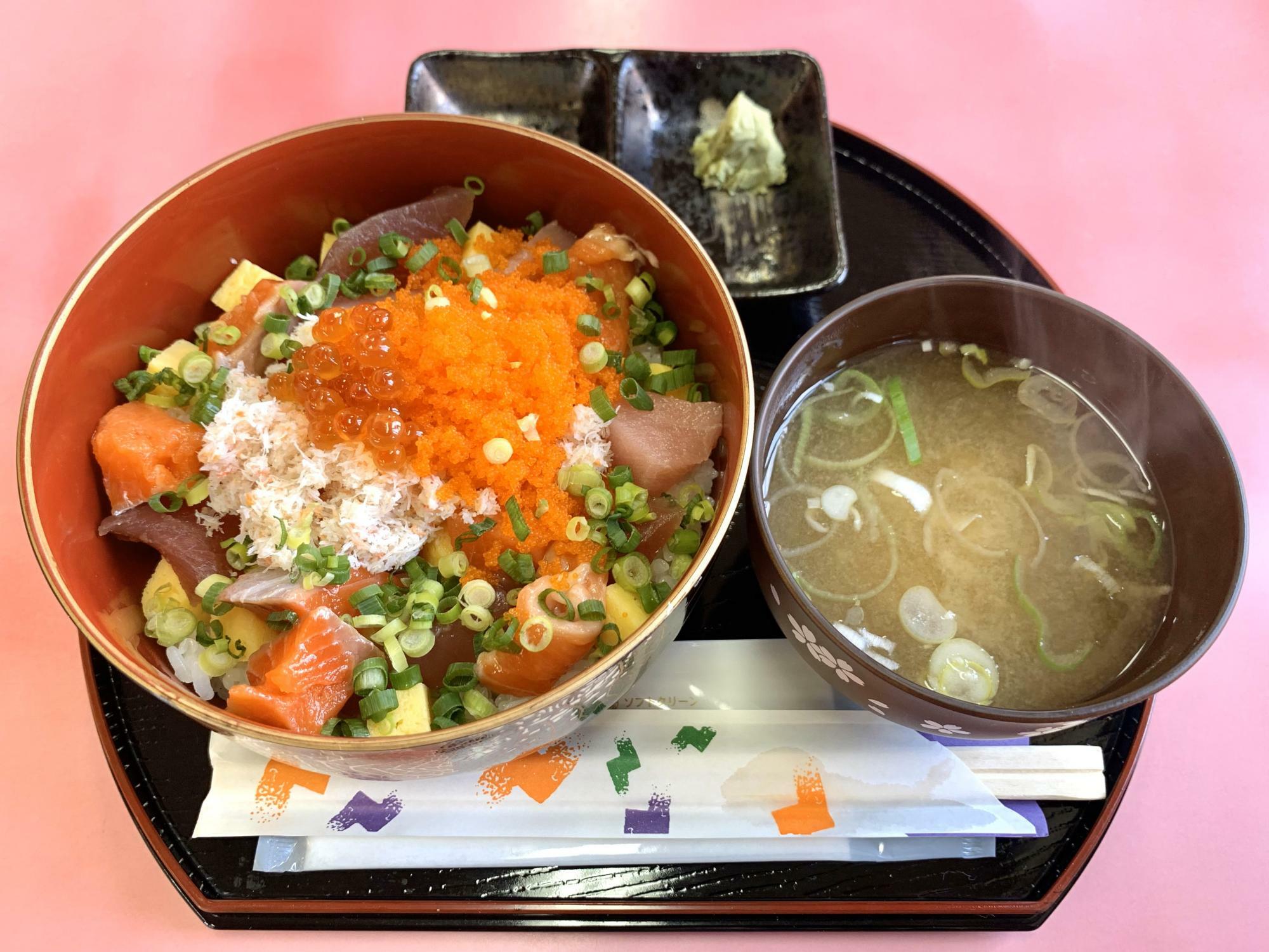 バラちらし丼（1,000円）