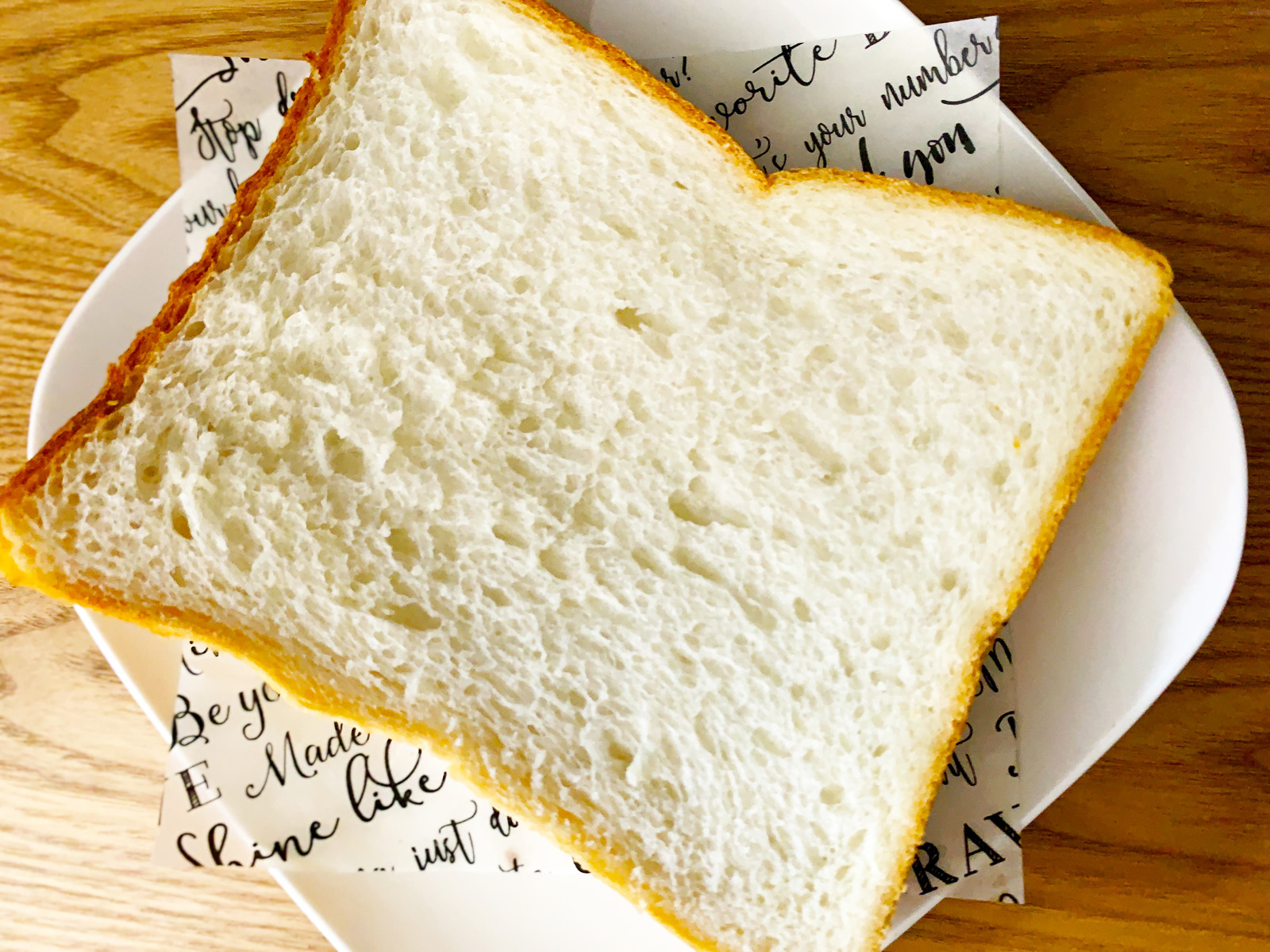 世界パン_ルヴァン食パン
