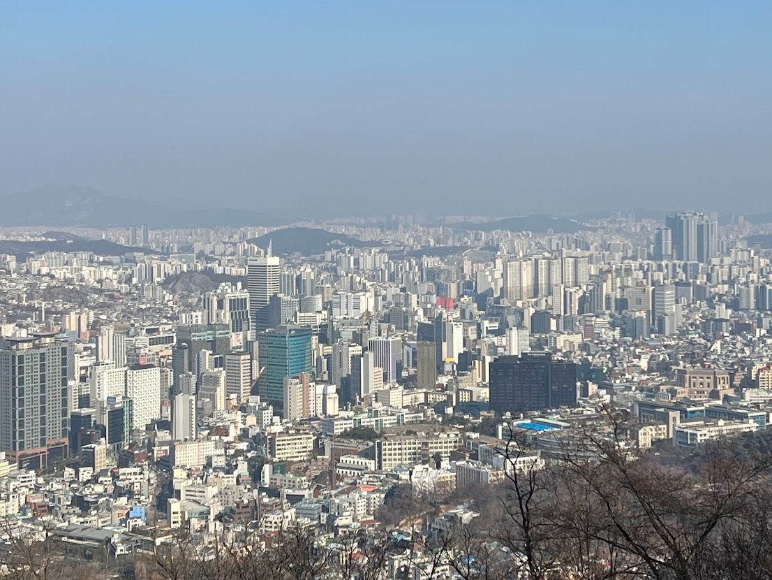 ソウル市内の景色。ミセモンジの影響でやや霞み気味