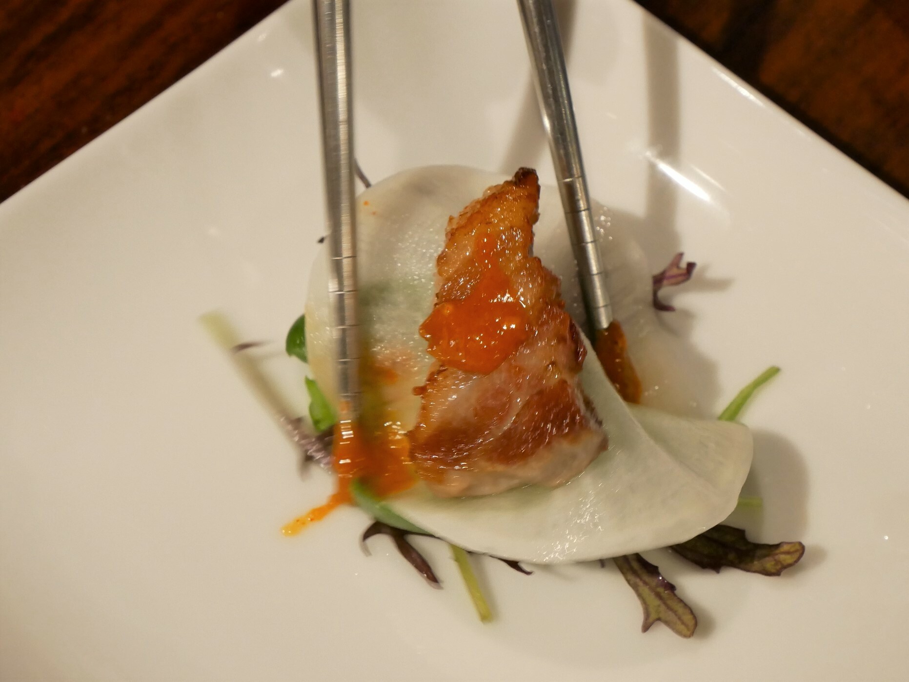 「お箸で食べられるサムギョプサル」がコンセプト