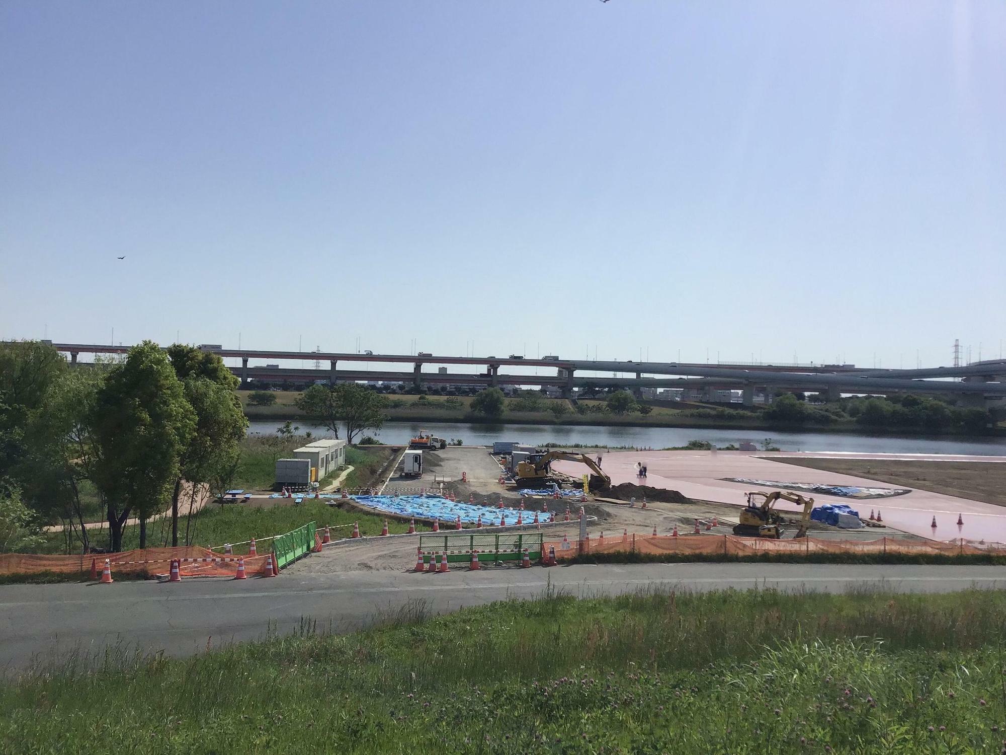 豊島五丁目グリーンスポーツ広場の建設工事の様子(撮影2023年4月)