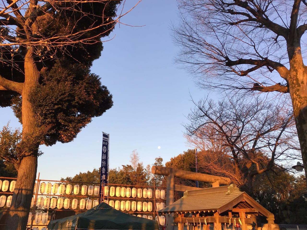 2021年1月1日午前7時過ぎの香取神社の初詣の様子。