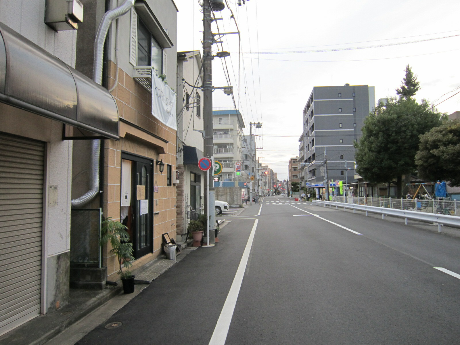 左手奥に野口鮮魚店が見えます