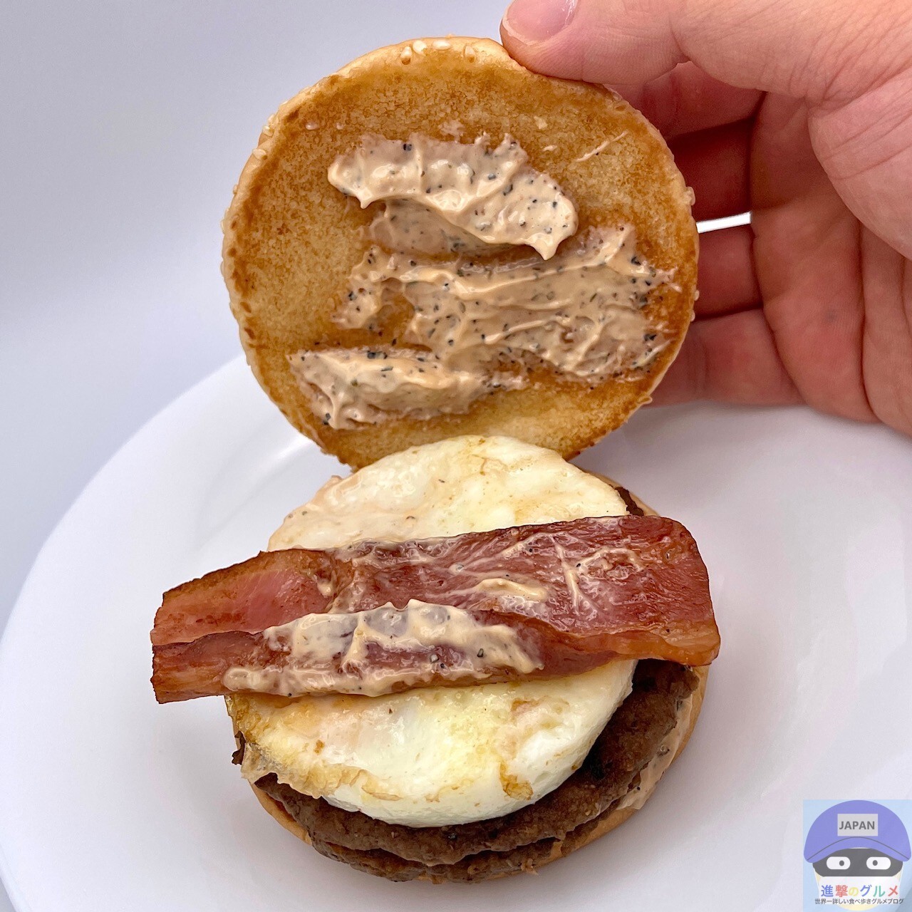 マクドナルド新作「たまごダブル」を食べてみた感想（進撃の