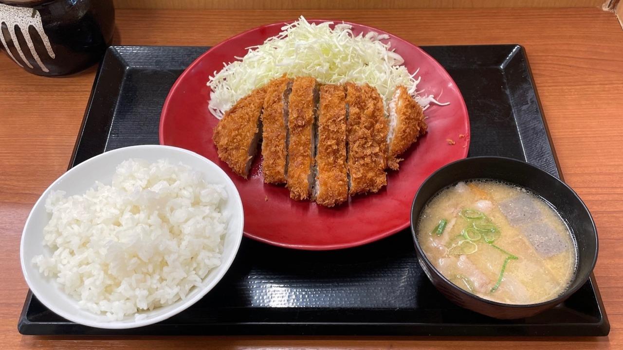 かつや感謝祭で150円引き　お得なロースカツ定食を実食（進撃のグルメ） - エキスパート - Yahoo!ニュース