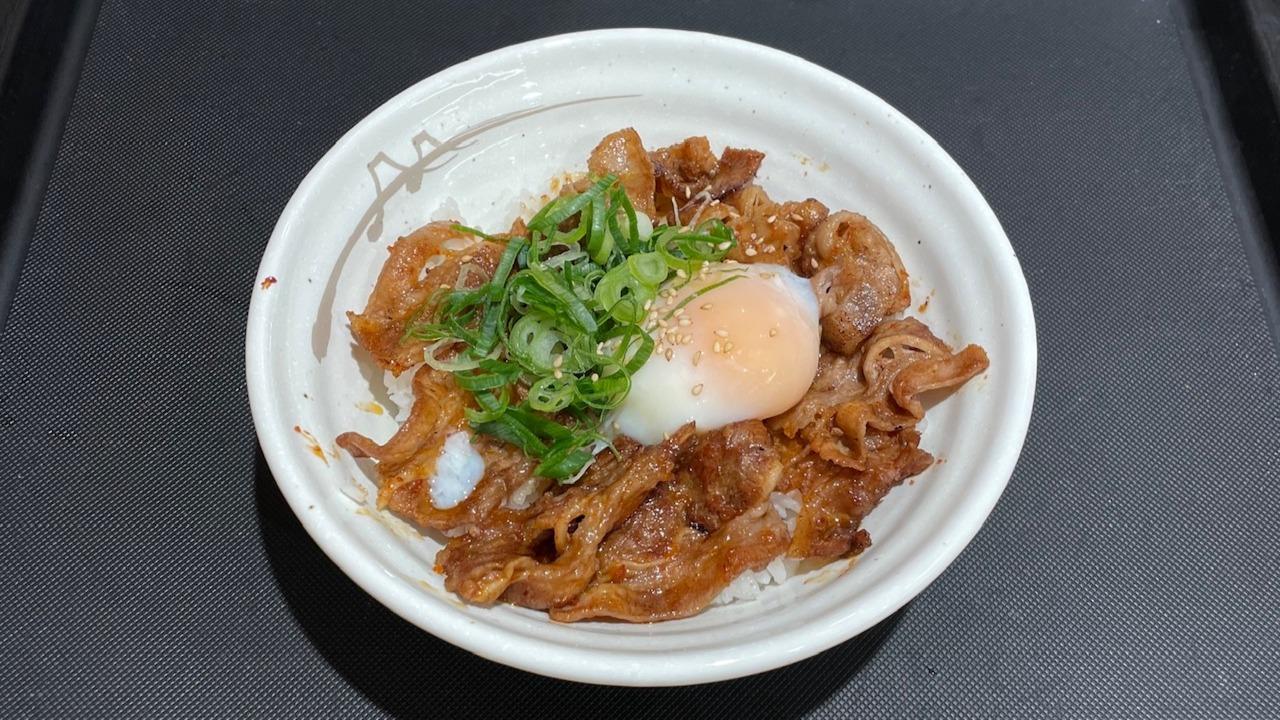 松屋で「焼き牛めし」を注文したら、タレが少なかった（進撃のグルメ） - エキスパート - Yahoo!ニュース