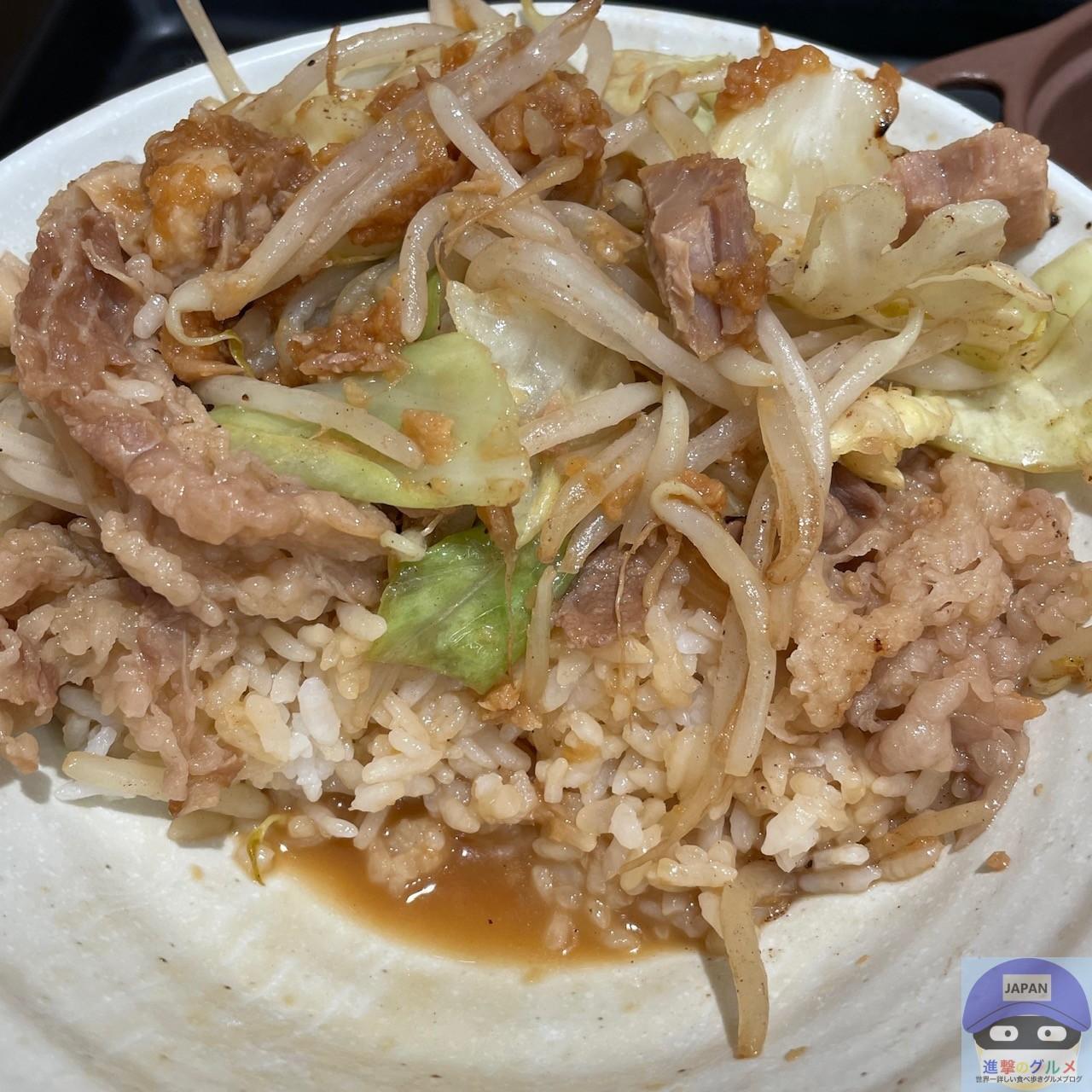 松屋で「二郎系」の新メニューを食べてみた感想（進撃のグルメ