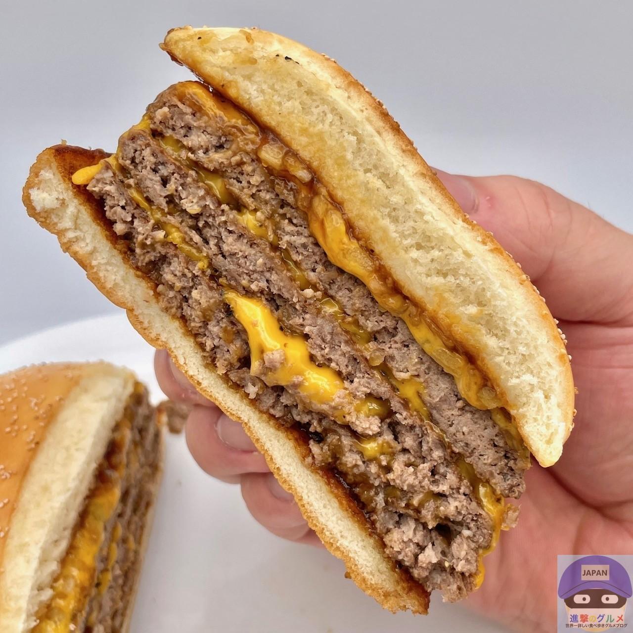 マクドナルドで「820円の新商品」を食べてみた感想（進撃の