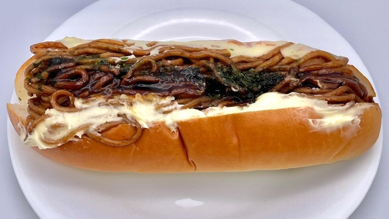 ファミリーマート「大盛り焼きそばパン」を実食 ボリューム満点