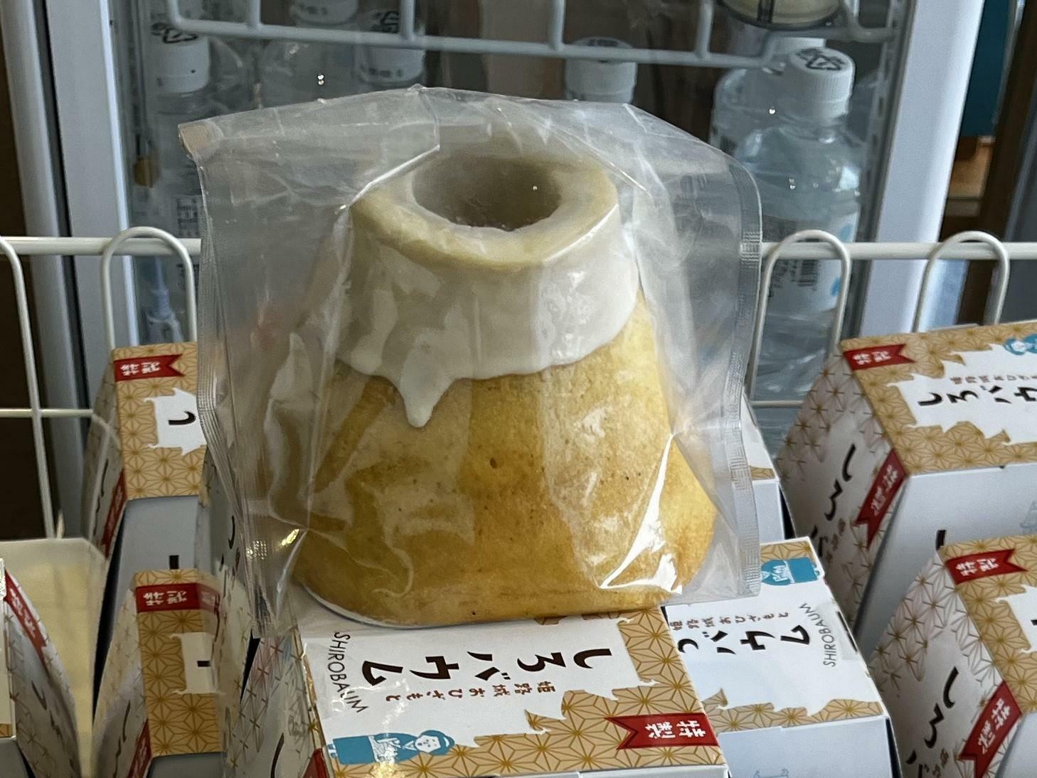 「しろバウム」1380円（税込）