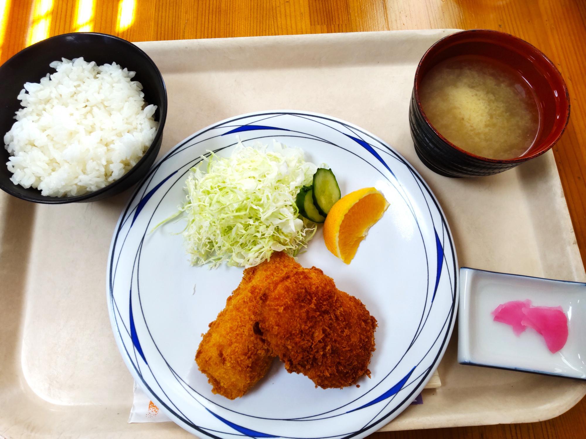 コロッケ定食