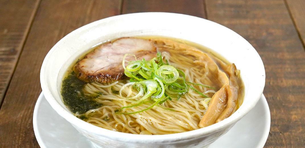 「塩ラーメン」950円