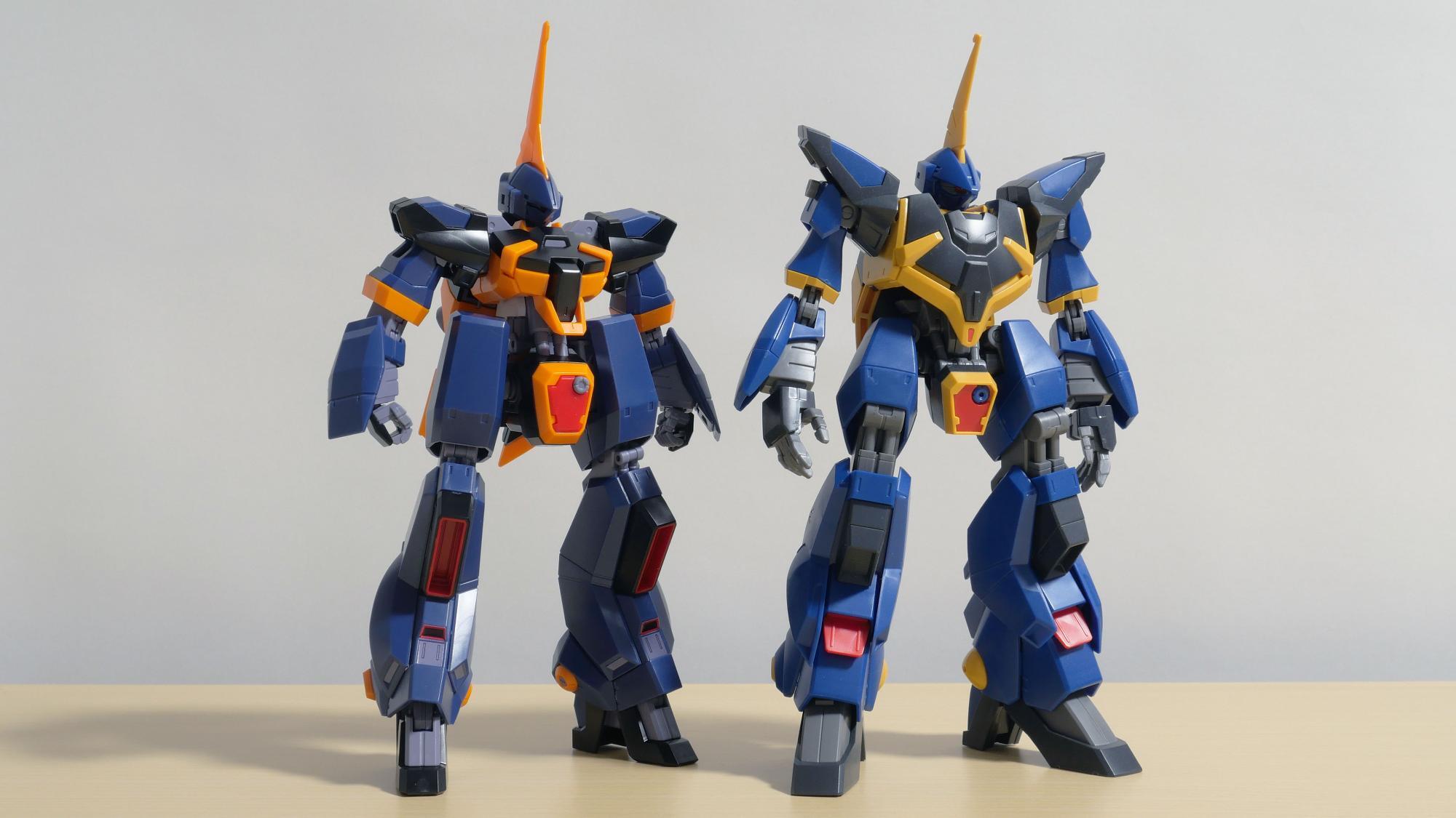 左：当キット　／　右：HGUC No.204 バーザム（ゼータ版）