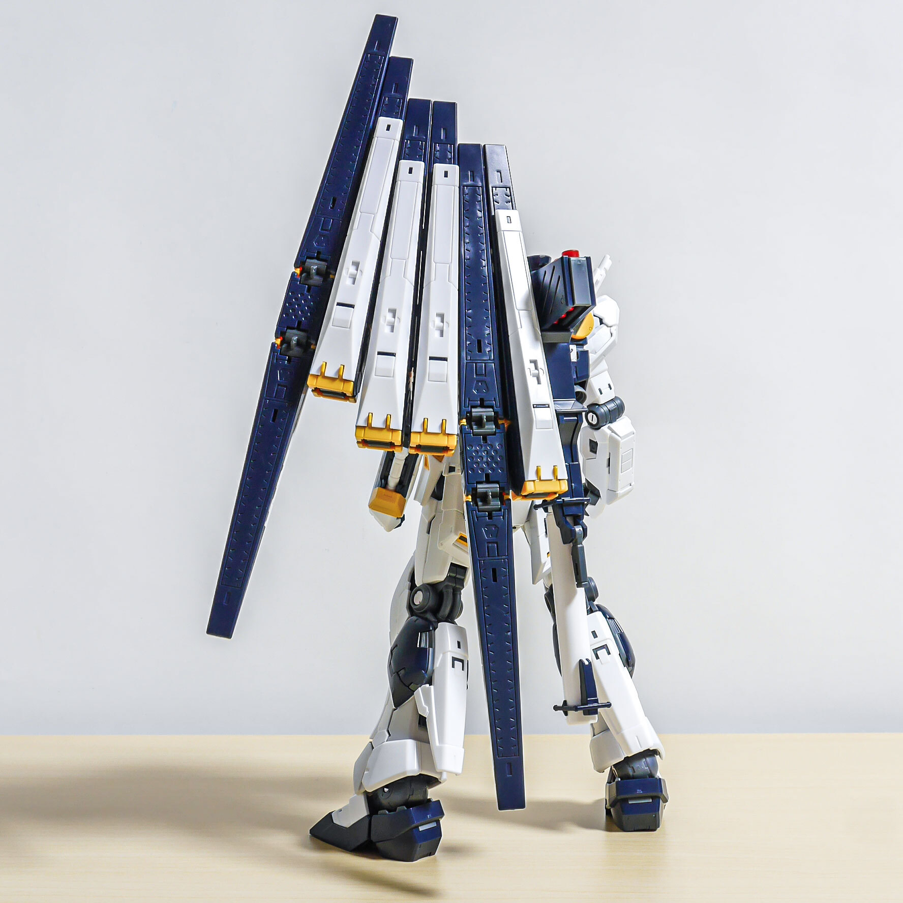 ガンプラRG未塗装トップコート完成品セット ガンプラRG未塗装トップコート完成品セット はかり