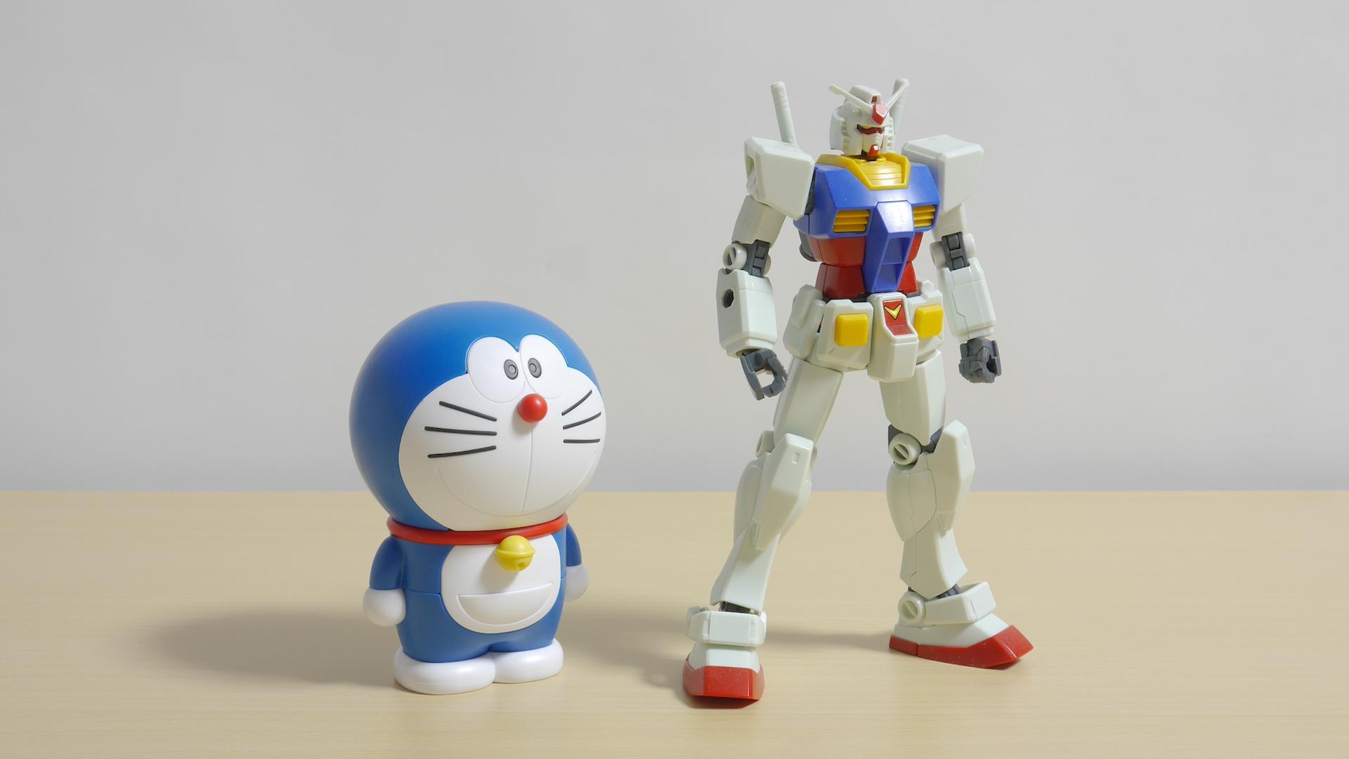 「HGUC 1/144 RX-78-2 ガンダム」と比較