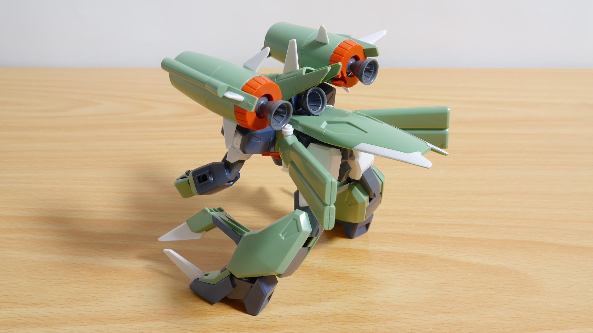 【現状品】ガンプラ他まとめて10点セット ガンダム マクロス オーガス 再販直前】マクロスに出てきそう？いいえ、ガンプラですw（シゲ