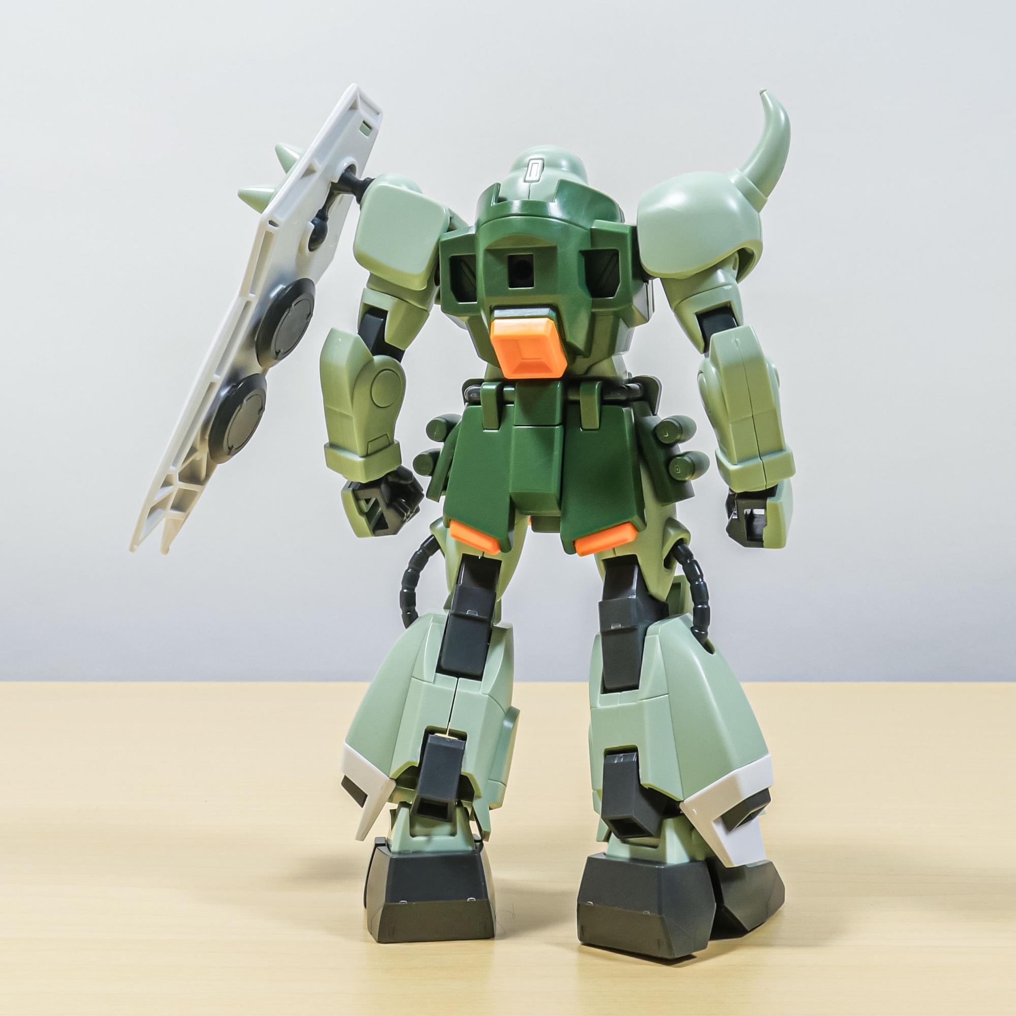 再販直前】同シリーズの武装も使える!ザクにそっくりな量産機 再販直前】同シリーズの武装も使える!ザクにそっくりな量産機