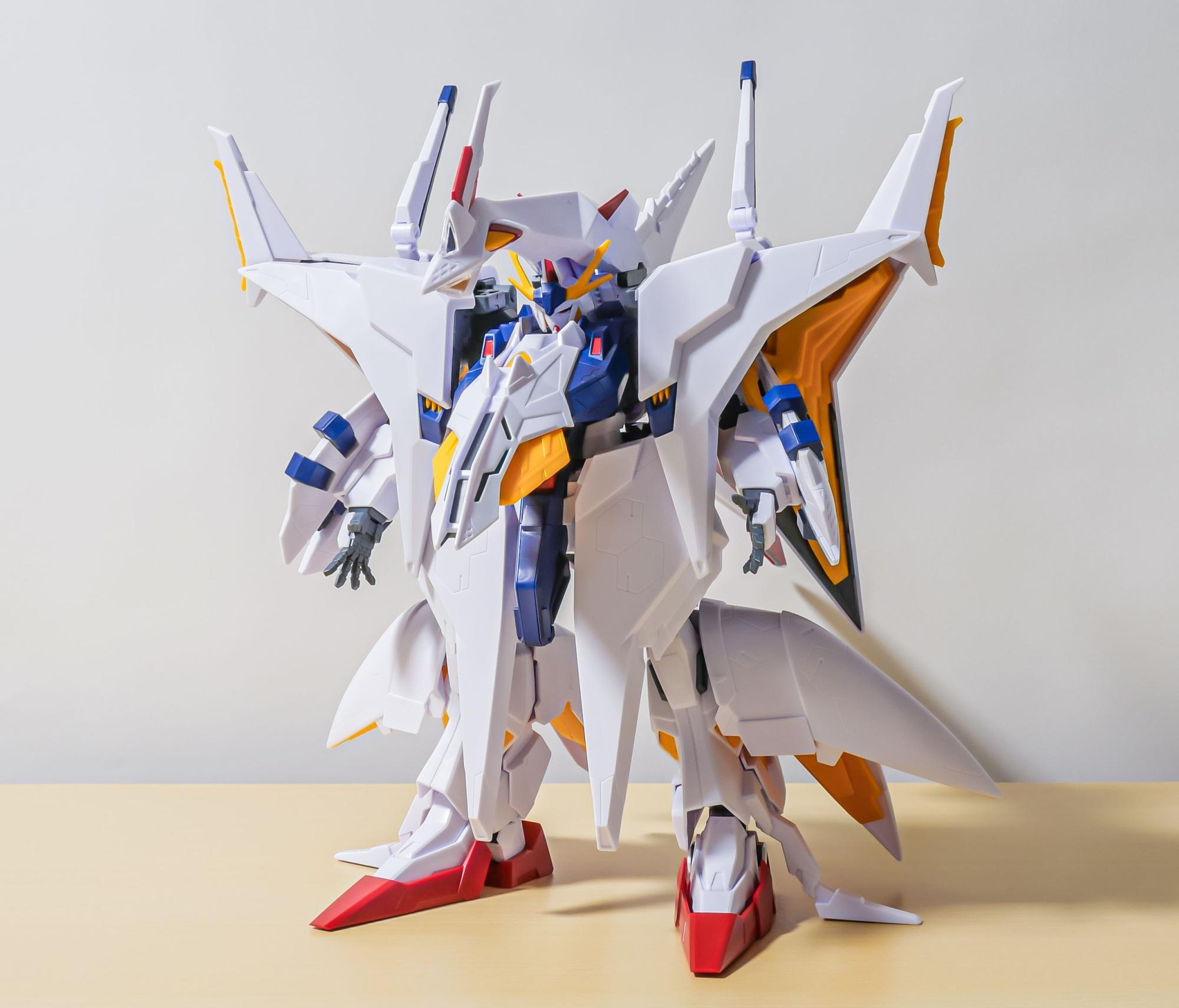 4月再販】変形ギミックも再現!恐竜的進化を遂げたガンダム映画 4月再販】変形ギミックも再現!恐竜的進化を遂げたガンダム映画
