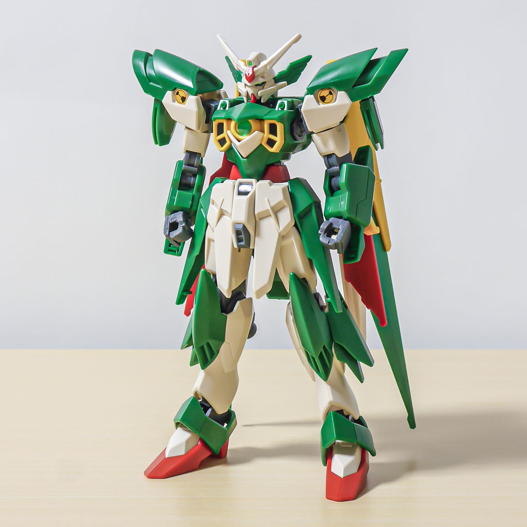 4月再販】ほぼ完全変形！3種類の銃器を扱うガンダムフェニーチェ
