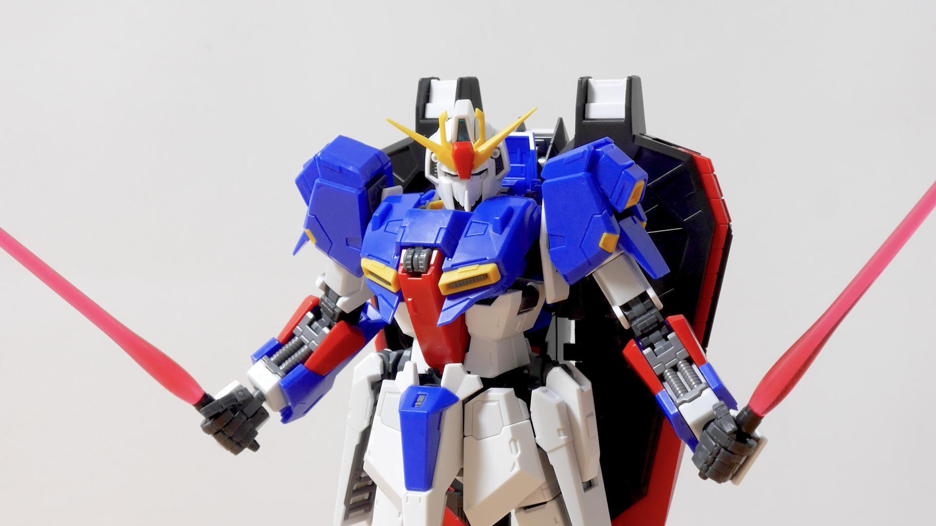 4月再販】ギミック満載！完全変形！でも難易度MAXなZガンダム