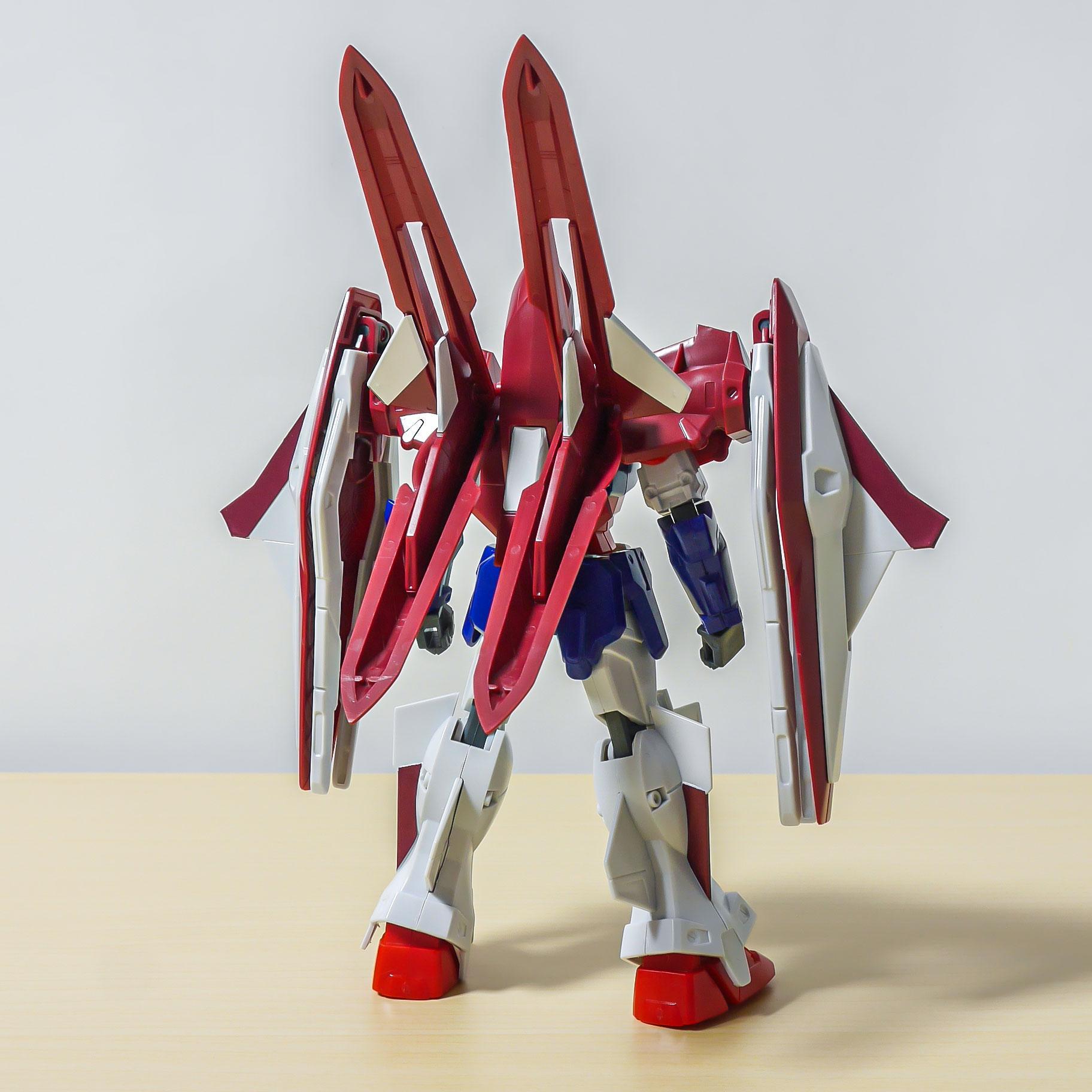 これよりシンプルな変形、ある？ガンダムW外伝の主役機エルオー