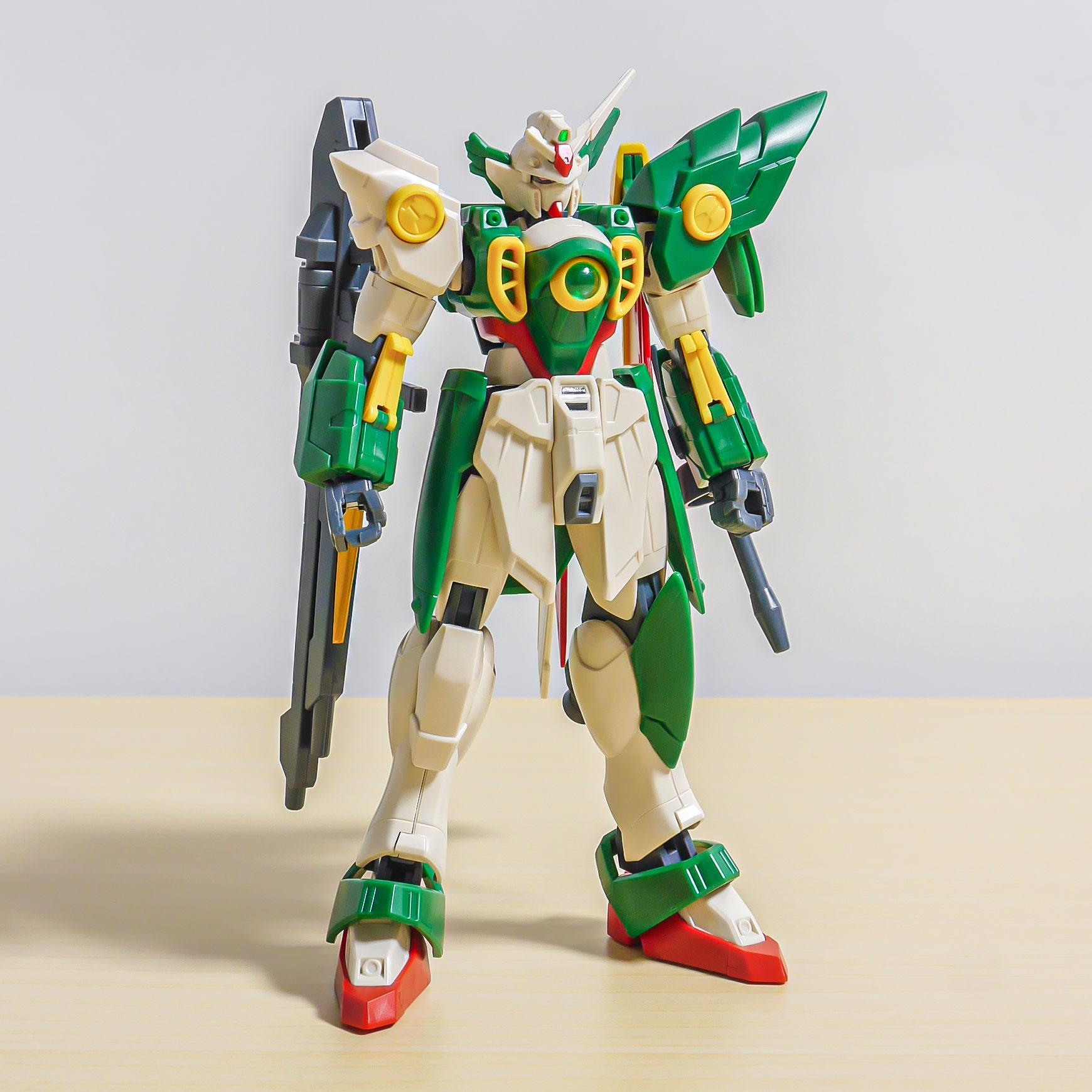 レビュー】左右非対称の美学。変形しないウイングガンダムも悪く