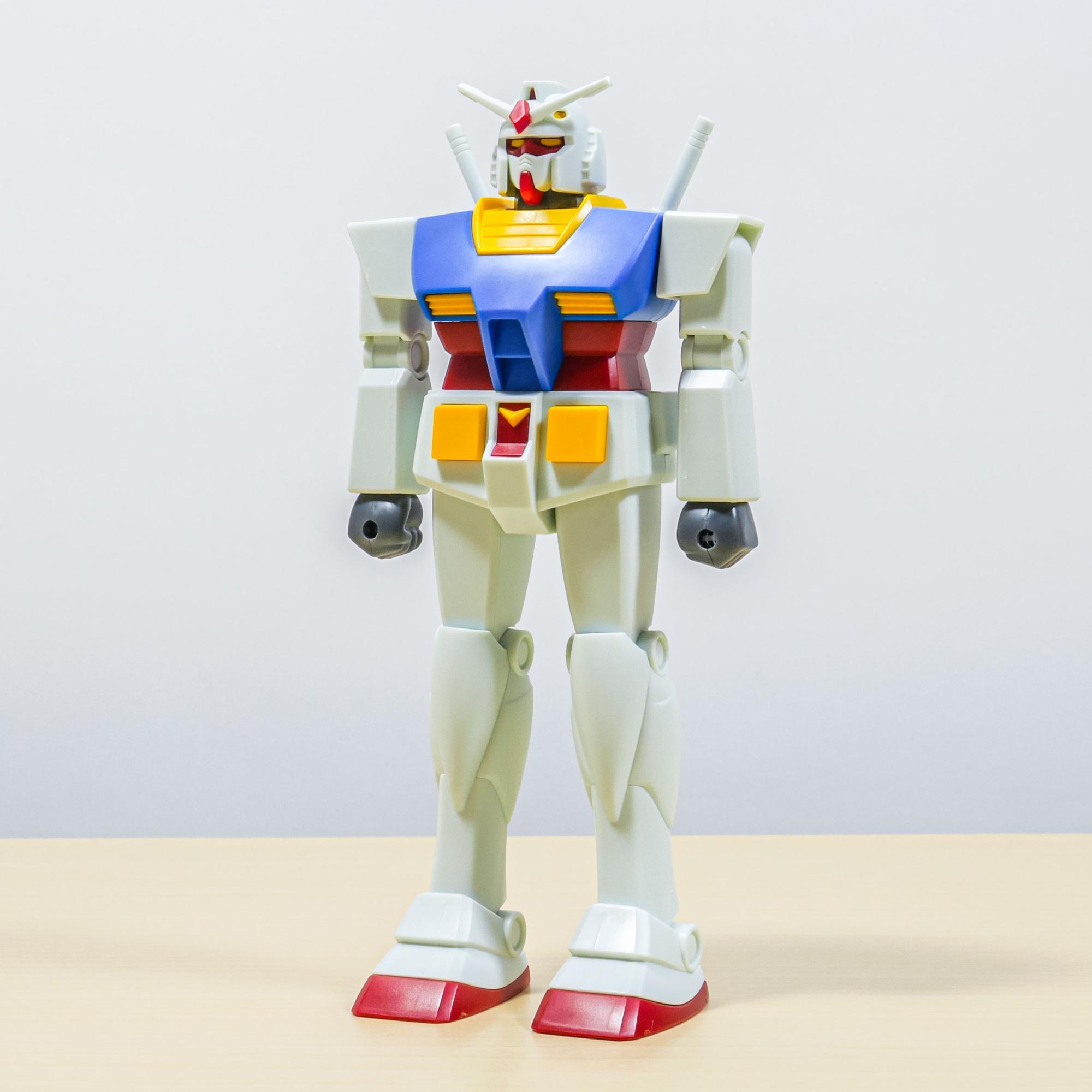 ガンダム　タペストリー　非売品 8月再販】完全新規造形！令和に蘇った“元祖ガンプラ”（シゲ