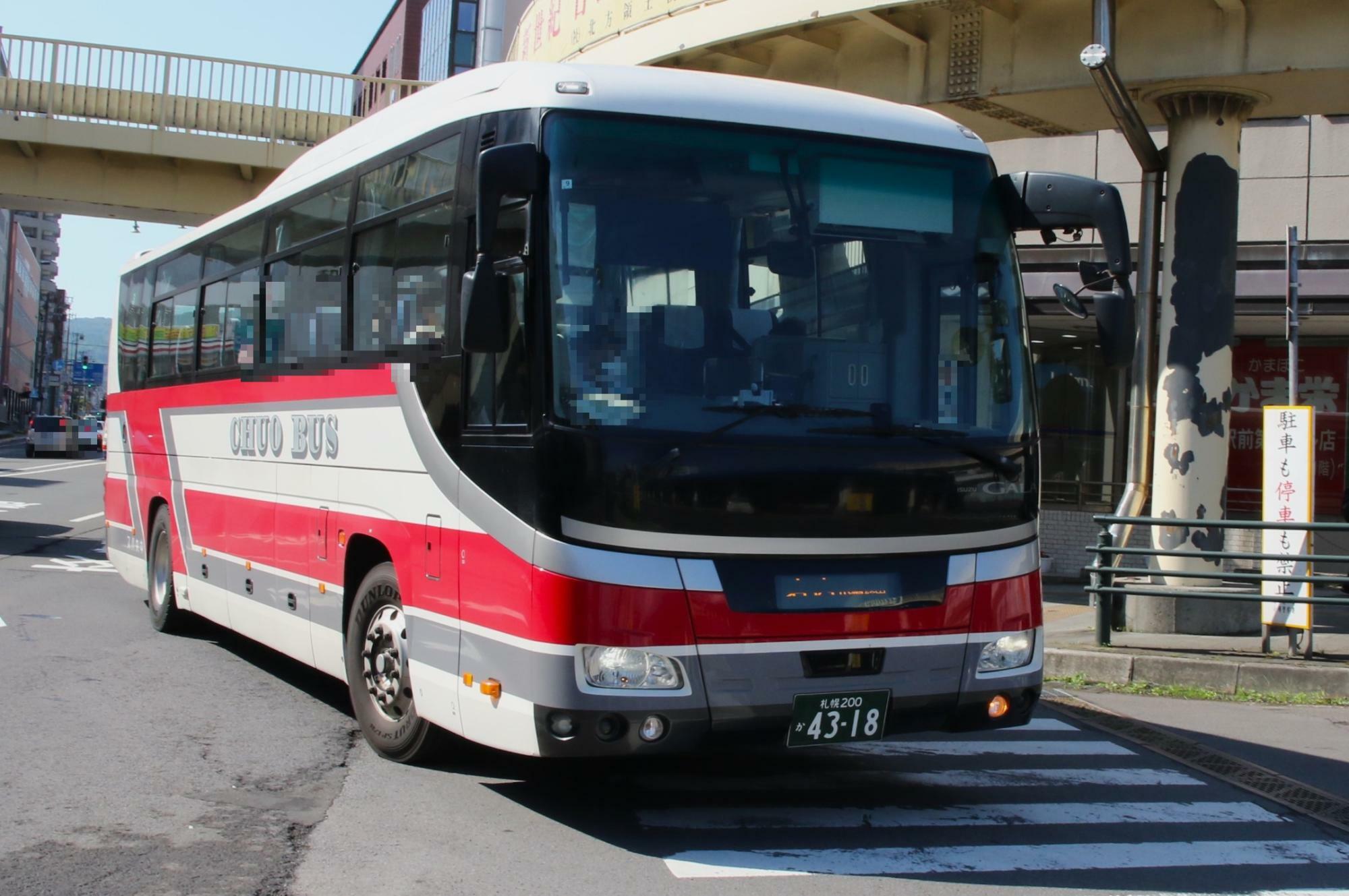 小樽駅前第一ビル前にある降車停留所から6番のりばへ