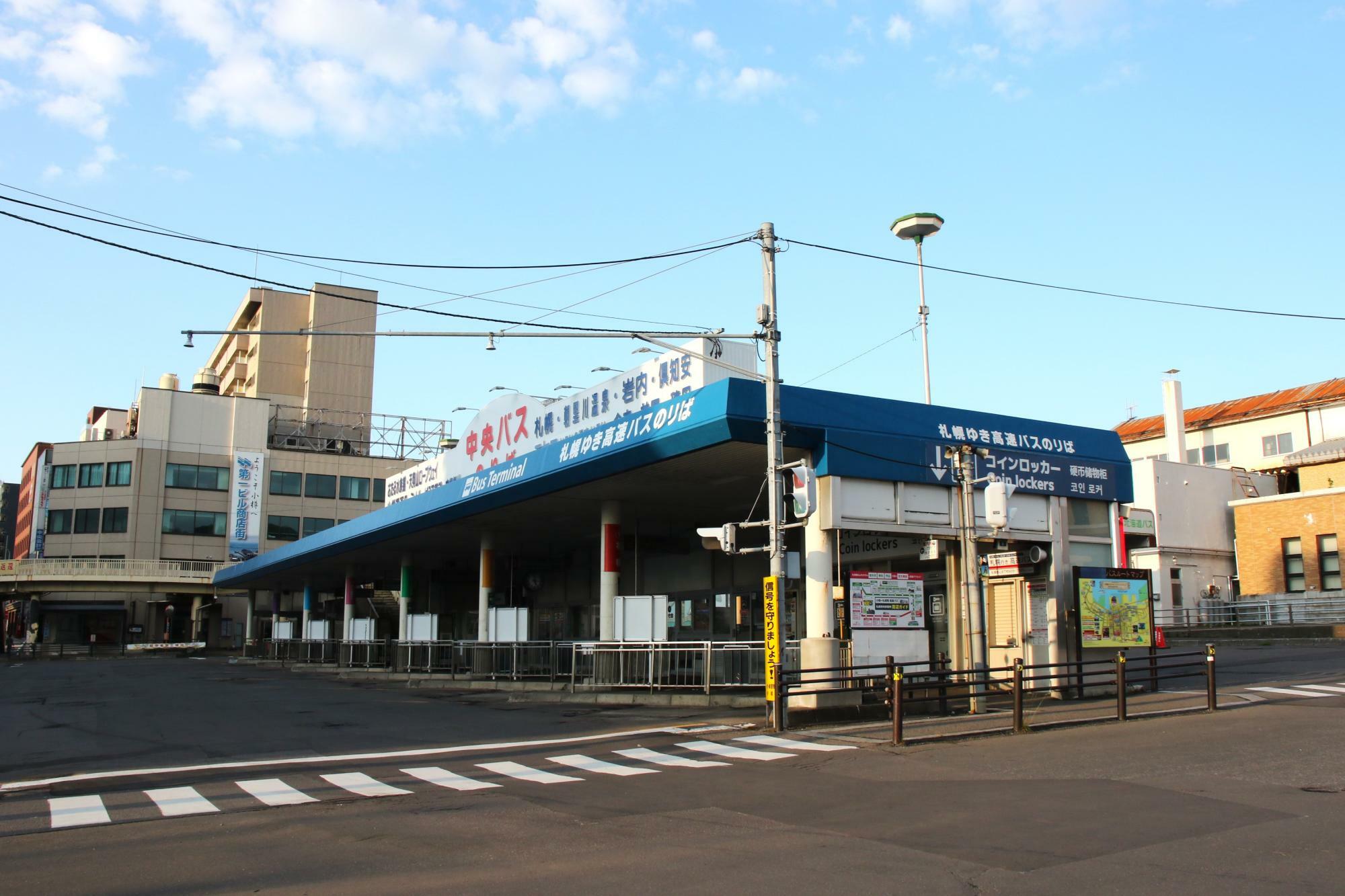 駅前駐車場より撮影