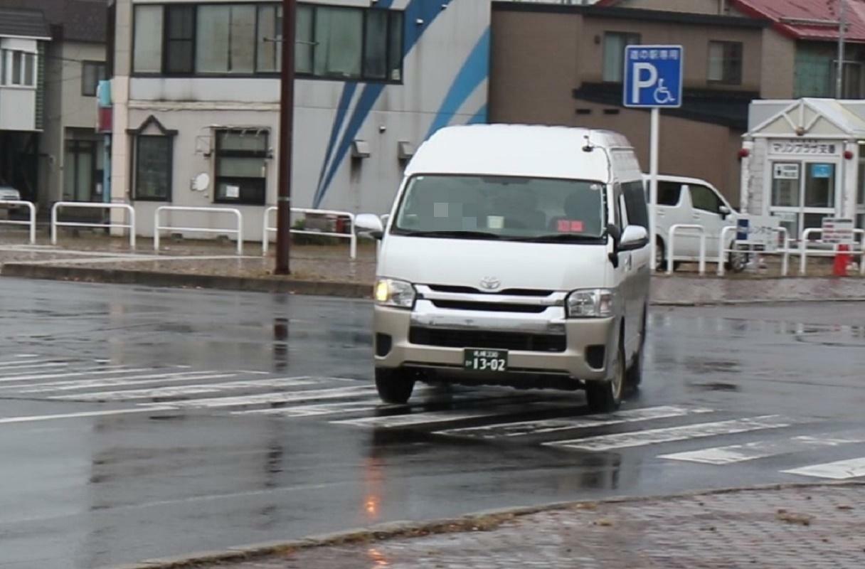 キングハイヤーのワンボックス車