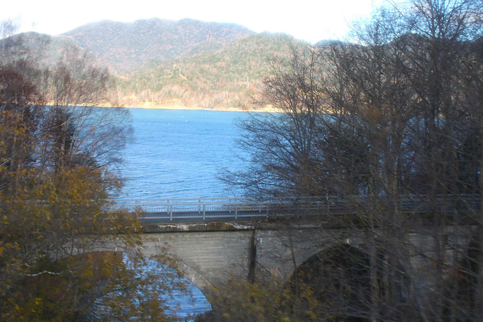 旧士幌線・三の沢橋梁と糠平湖