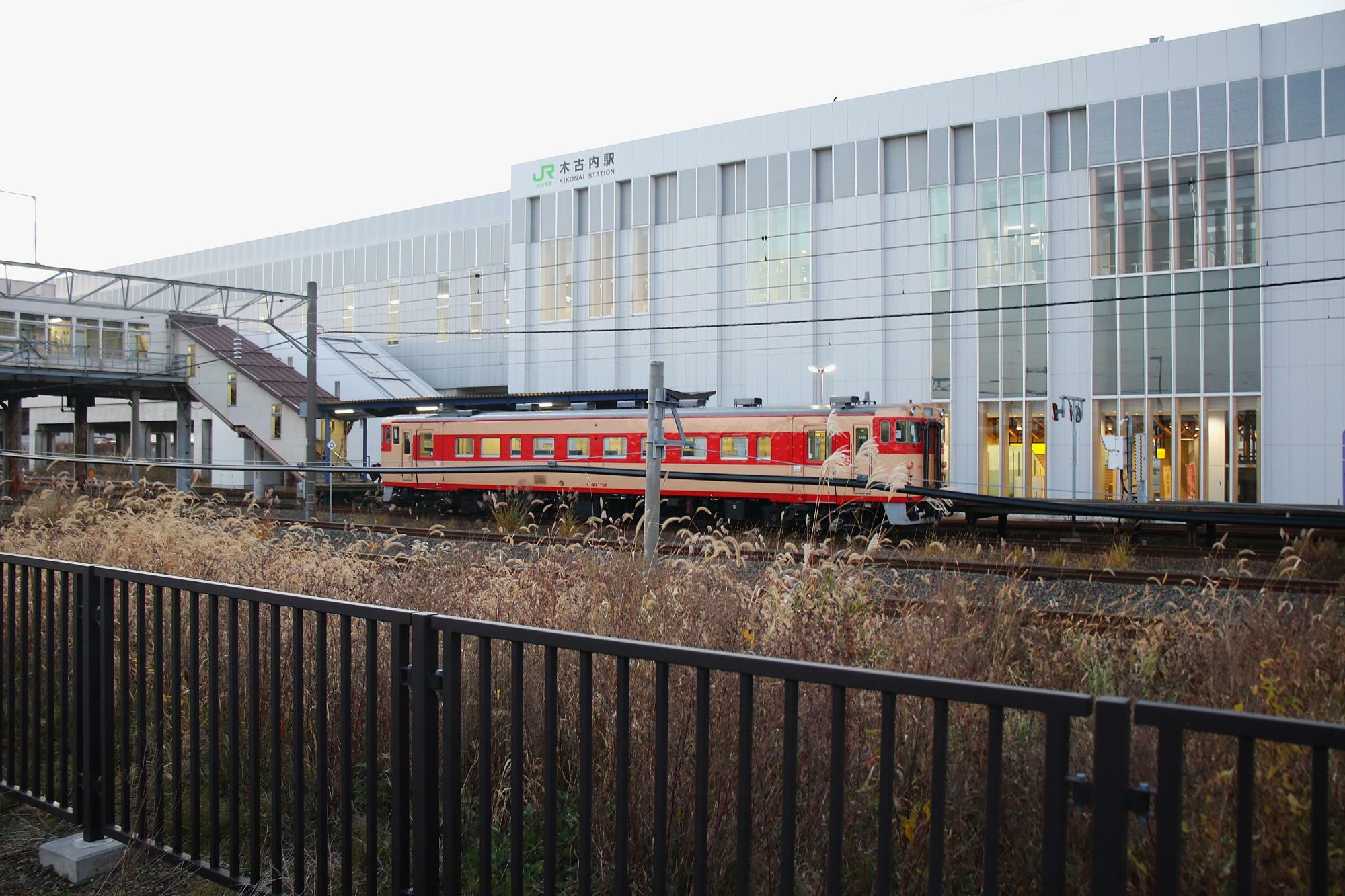 木古内駅に16:19に到着した道南いさりび鉄道列車