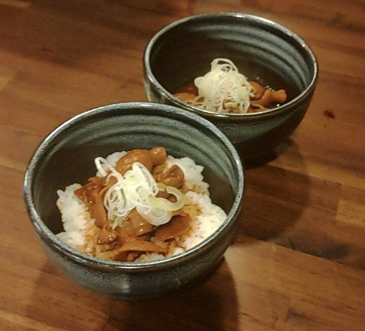 「どて丼」と「どて煮」