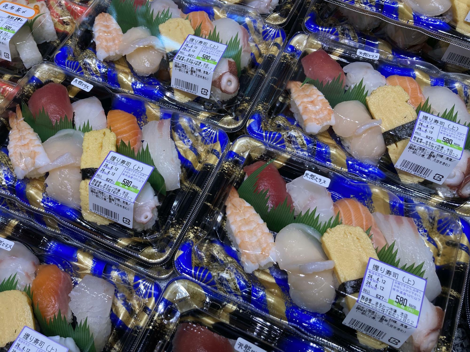 天然ヒラメ入りの握り寿司
