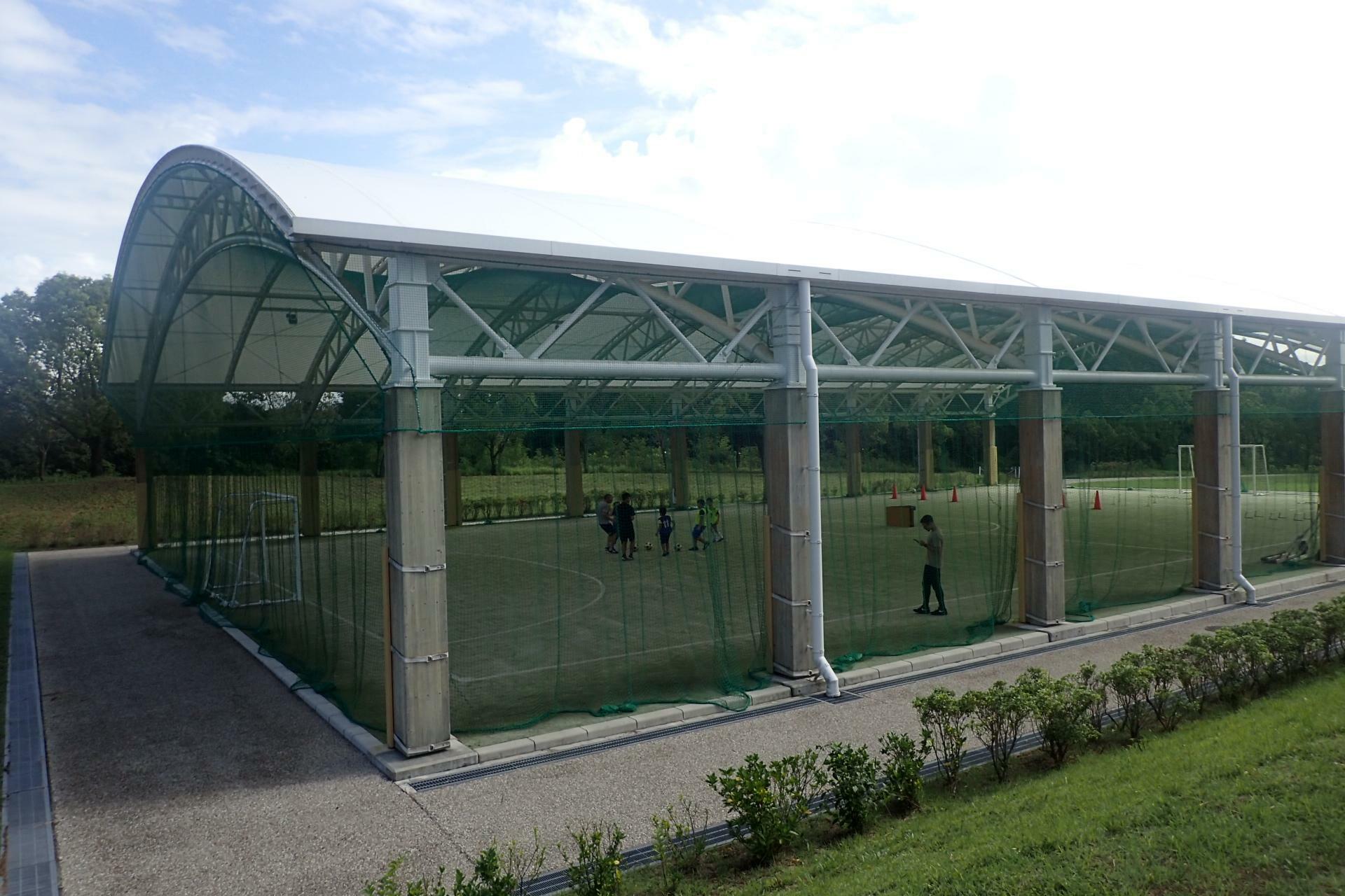 ぎふ清流里山公園・屋根付き広場