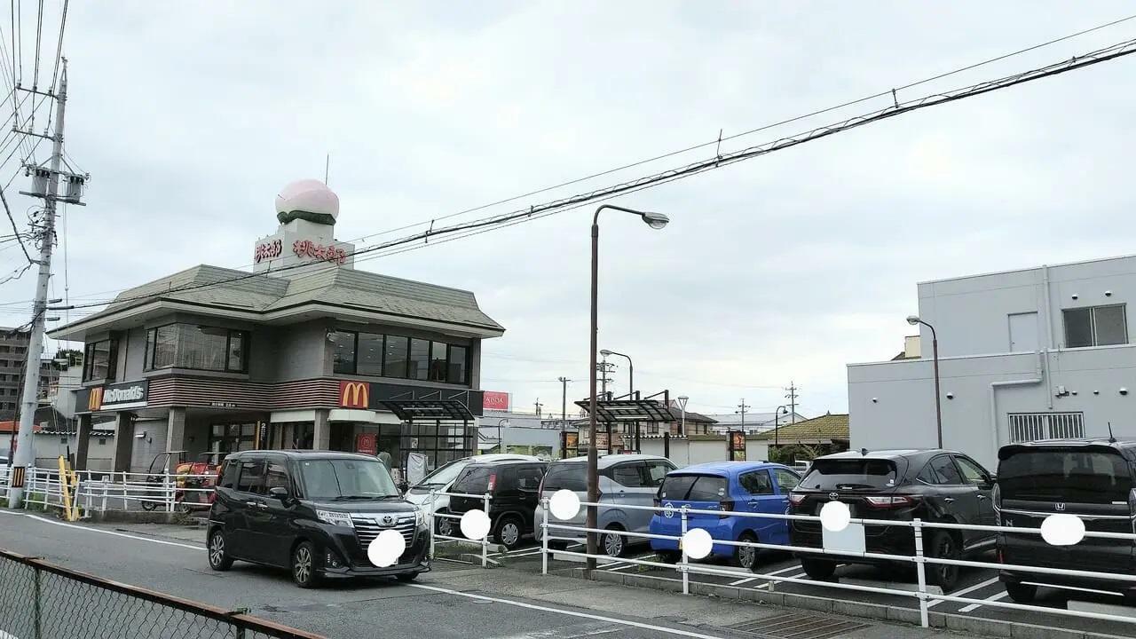 マクドナルド四日市久保田店（5月16日撮影）