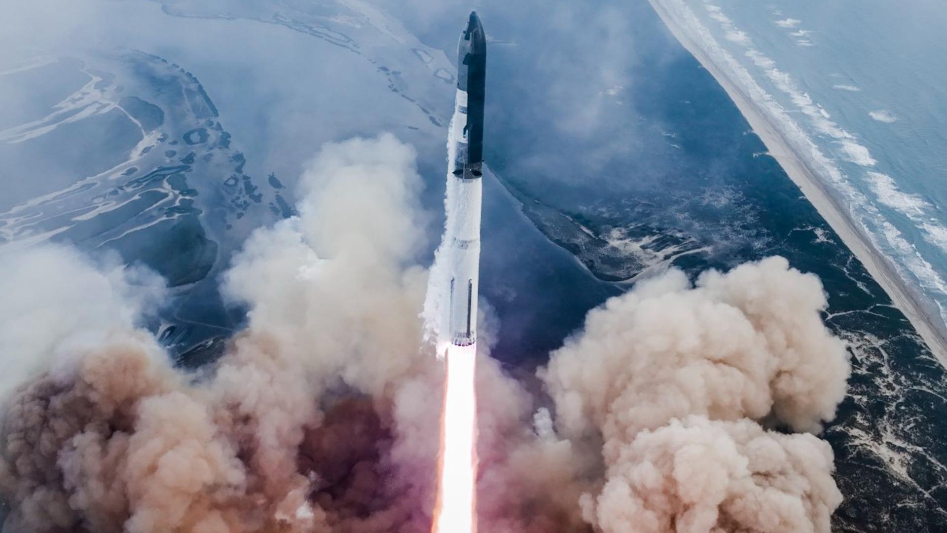 スターシップを開発中のスペースX、現役の世界最強ロケット スターシップを開発中のスペースX、現役の世界最強ロケット