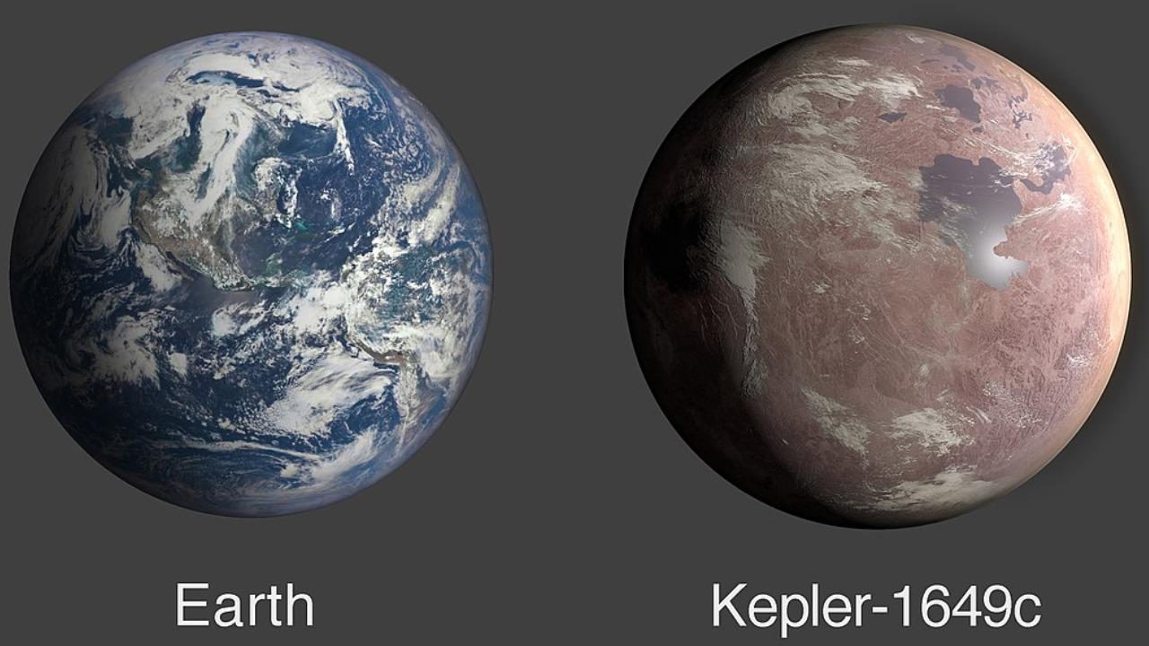 太陽系第三惑星地球 300光年先に位置する