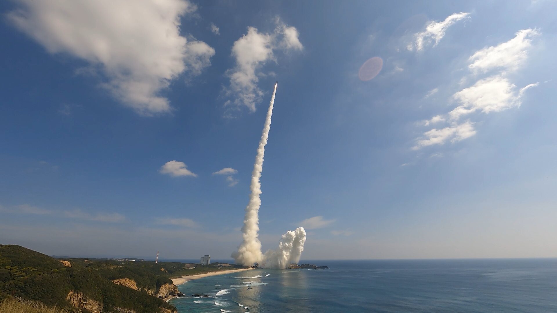 H3ロケット打ち上げの様子 出典:JAXA