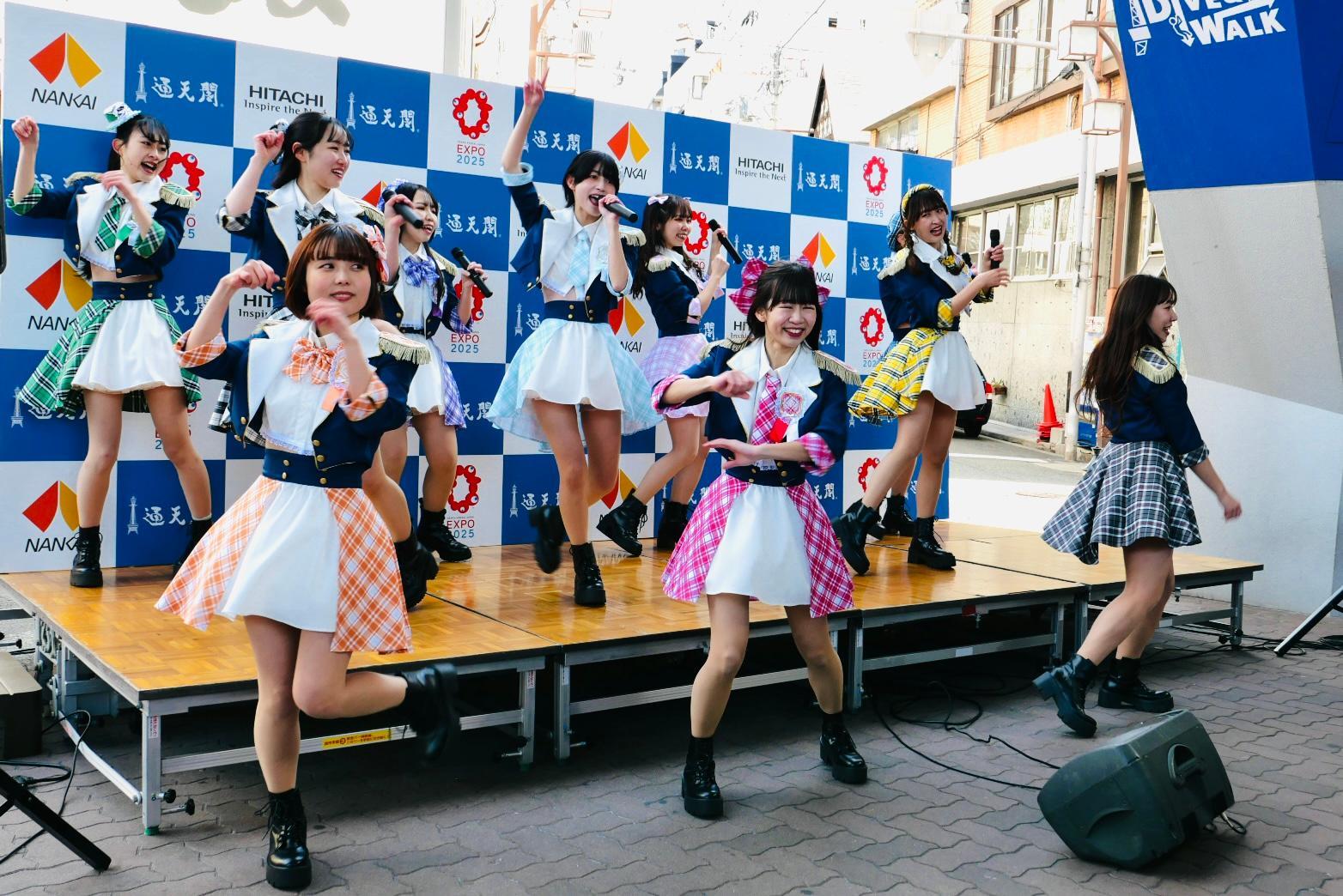 大阪市浪速区】通天閣と南海電鉄公認の「アイドルズ」が初恋