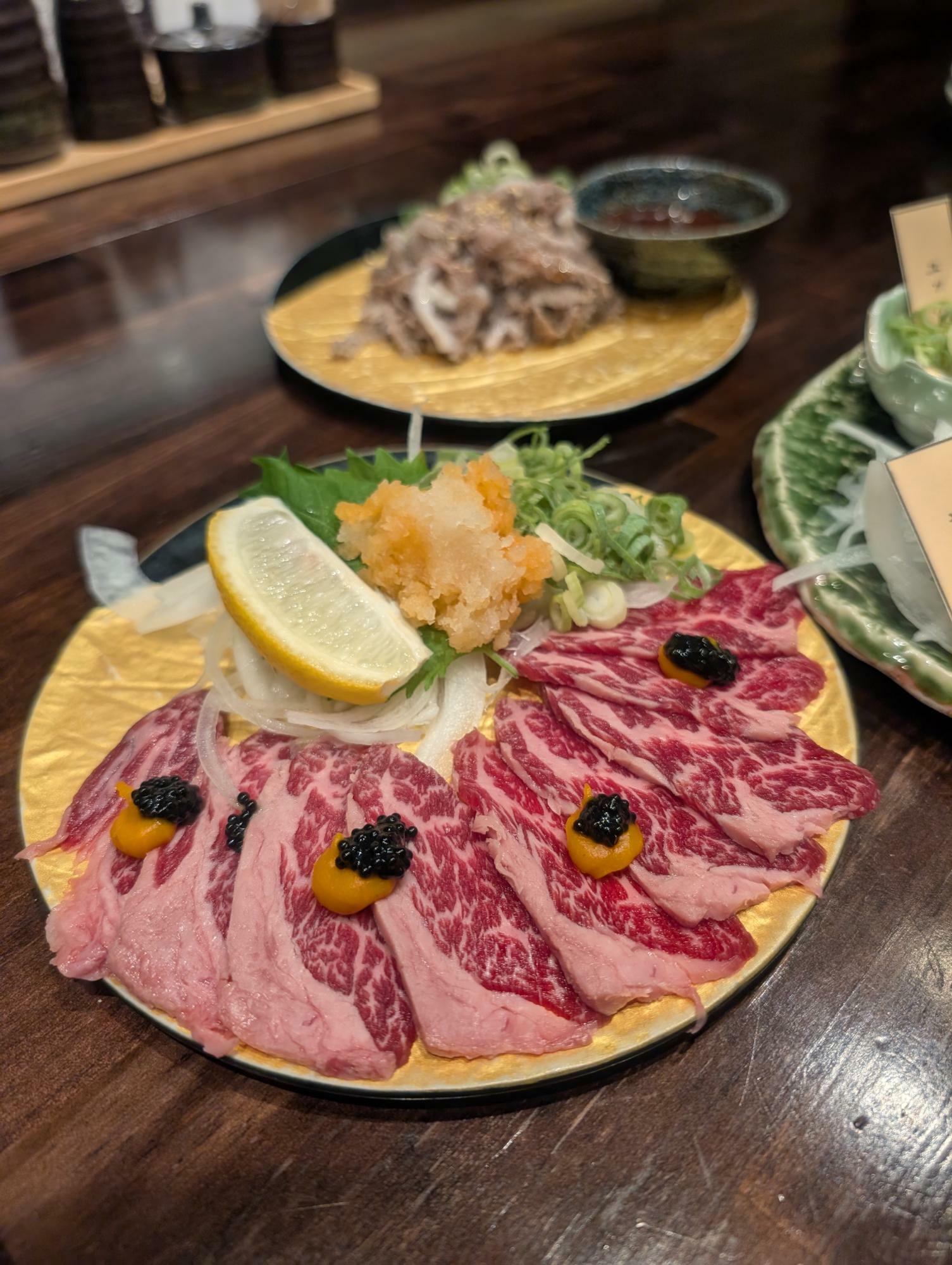 薄切り肉刺し 1480円