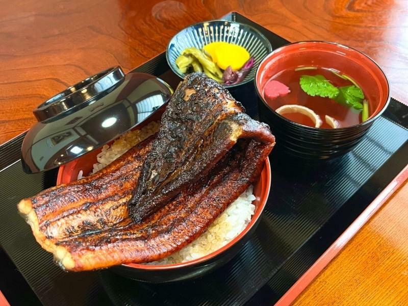 看板メニュー「うな匠丼 ￥3200(税込)」