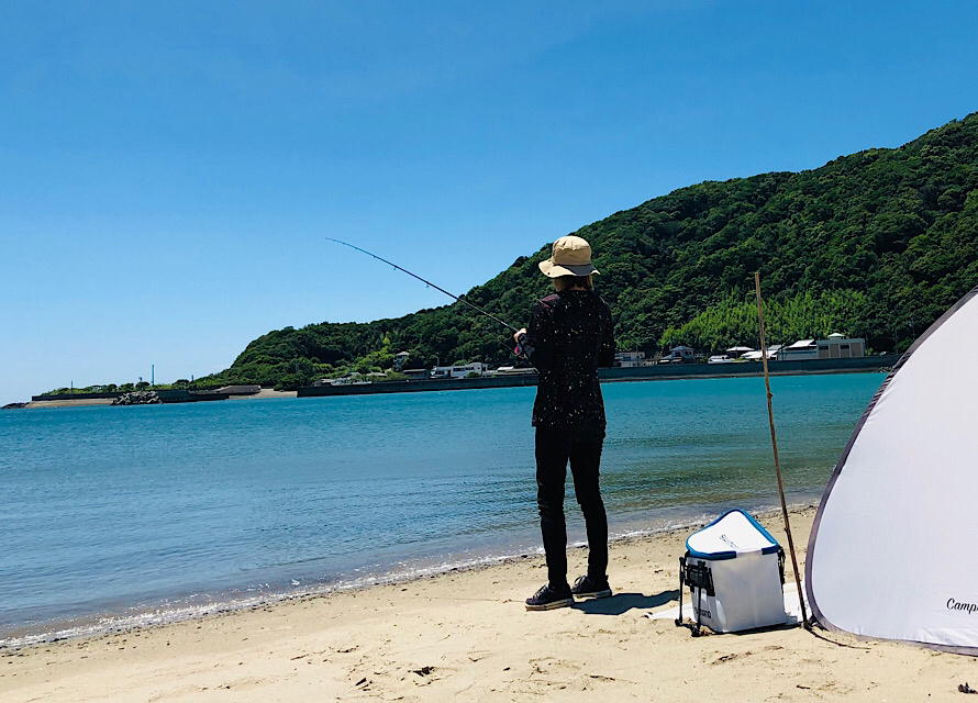 夏でも肌はしっかり隠す