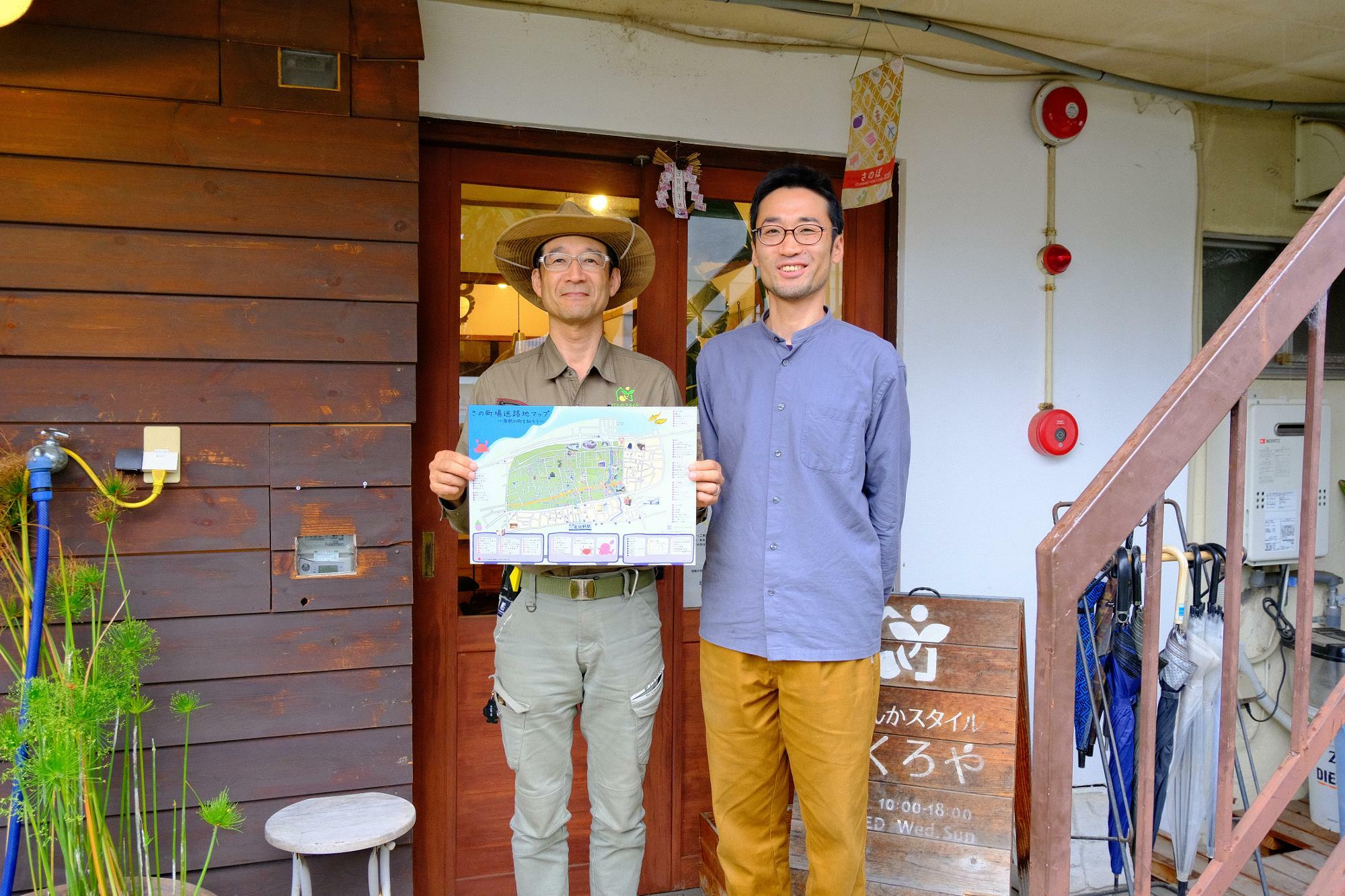 写真左から、発案者の袋谷 幸宏さんとメンバーの袋谷 常文さん(泉州特産水なす漬け本舗 マコト商店 店主)