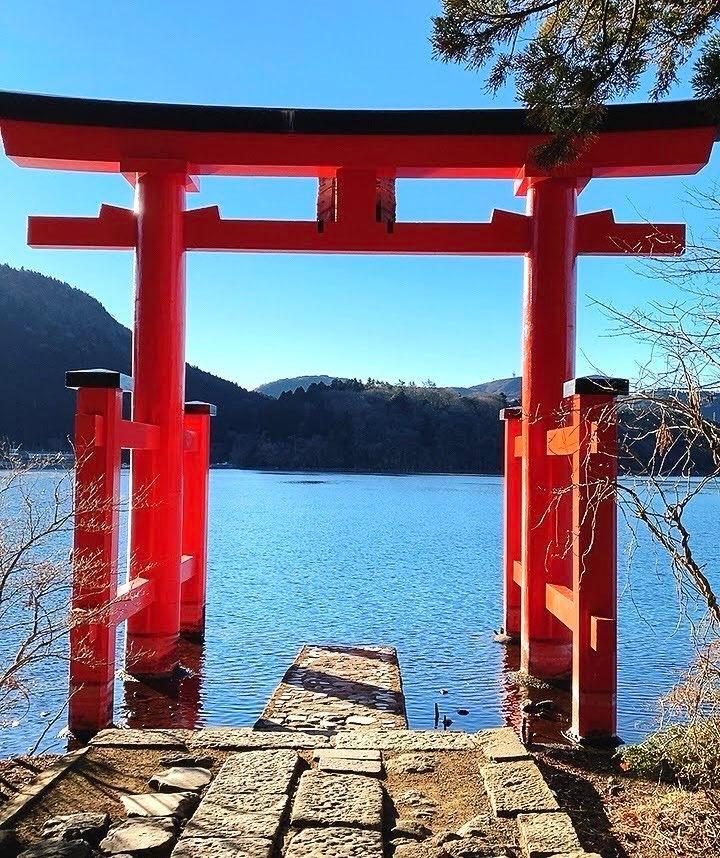 平和の鳥居