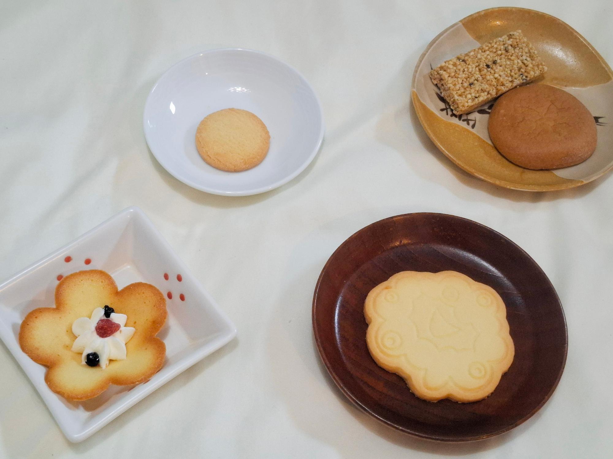 大阪万博のお土産！ミャクミャクのイラストが特徴的なクッキー